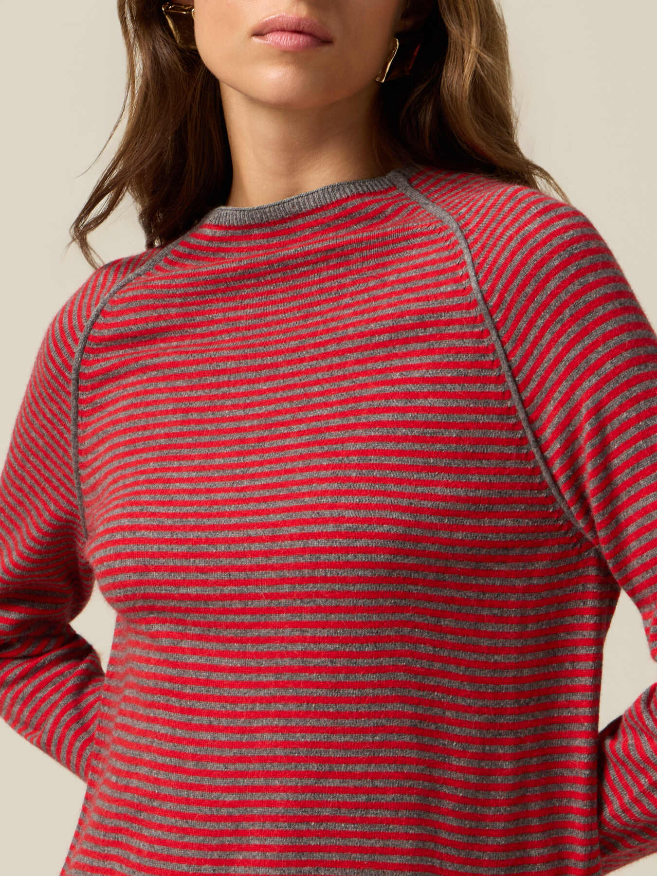 Pull en m&eacute;lange de laine &agrave; rayures avec d&eacute;tail boutons image number 2