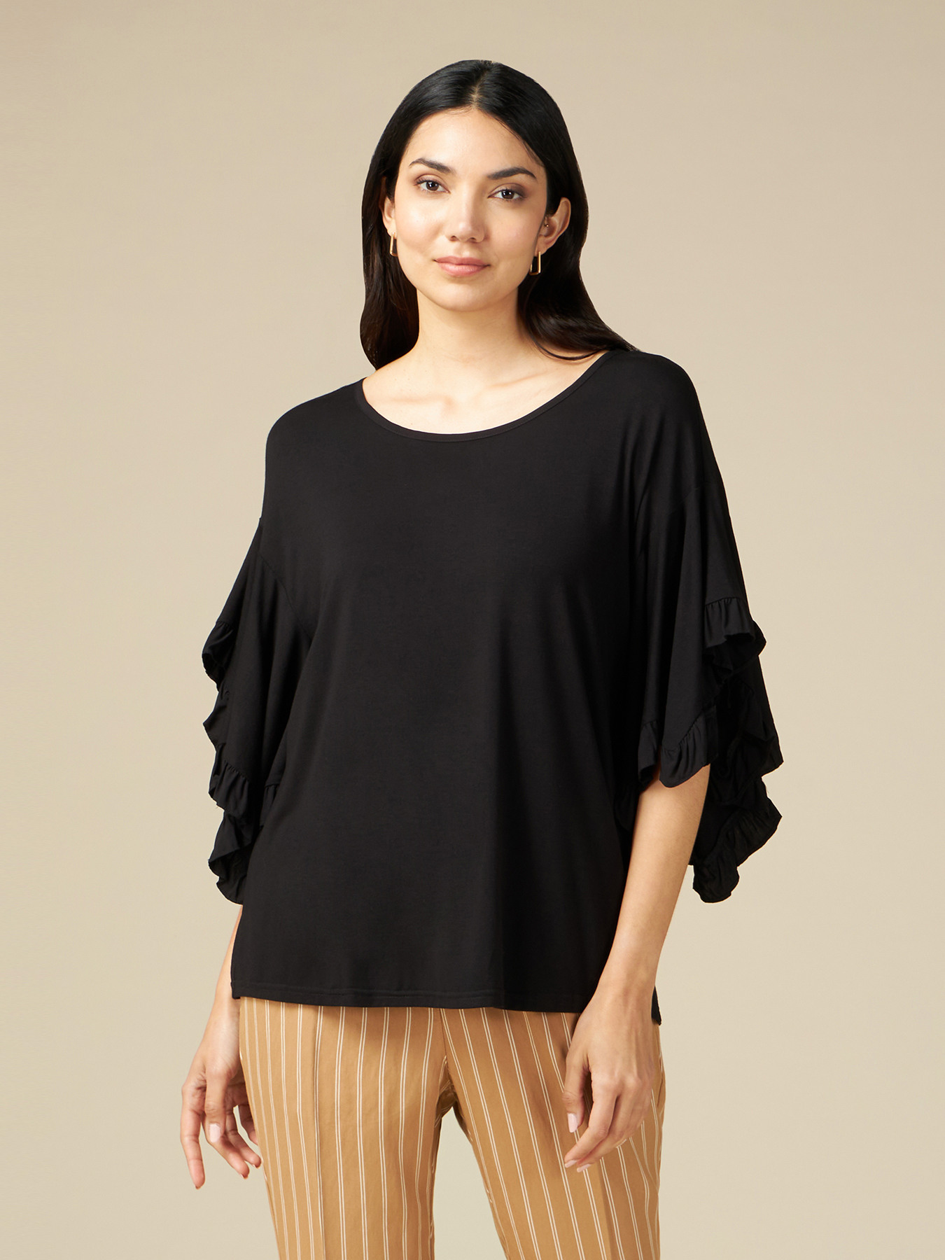 T-shirt with oversized sleeves image number 0