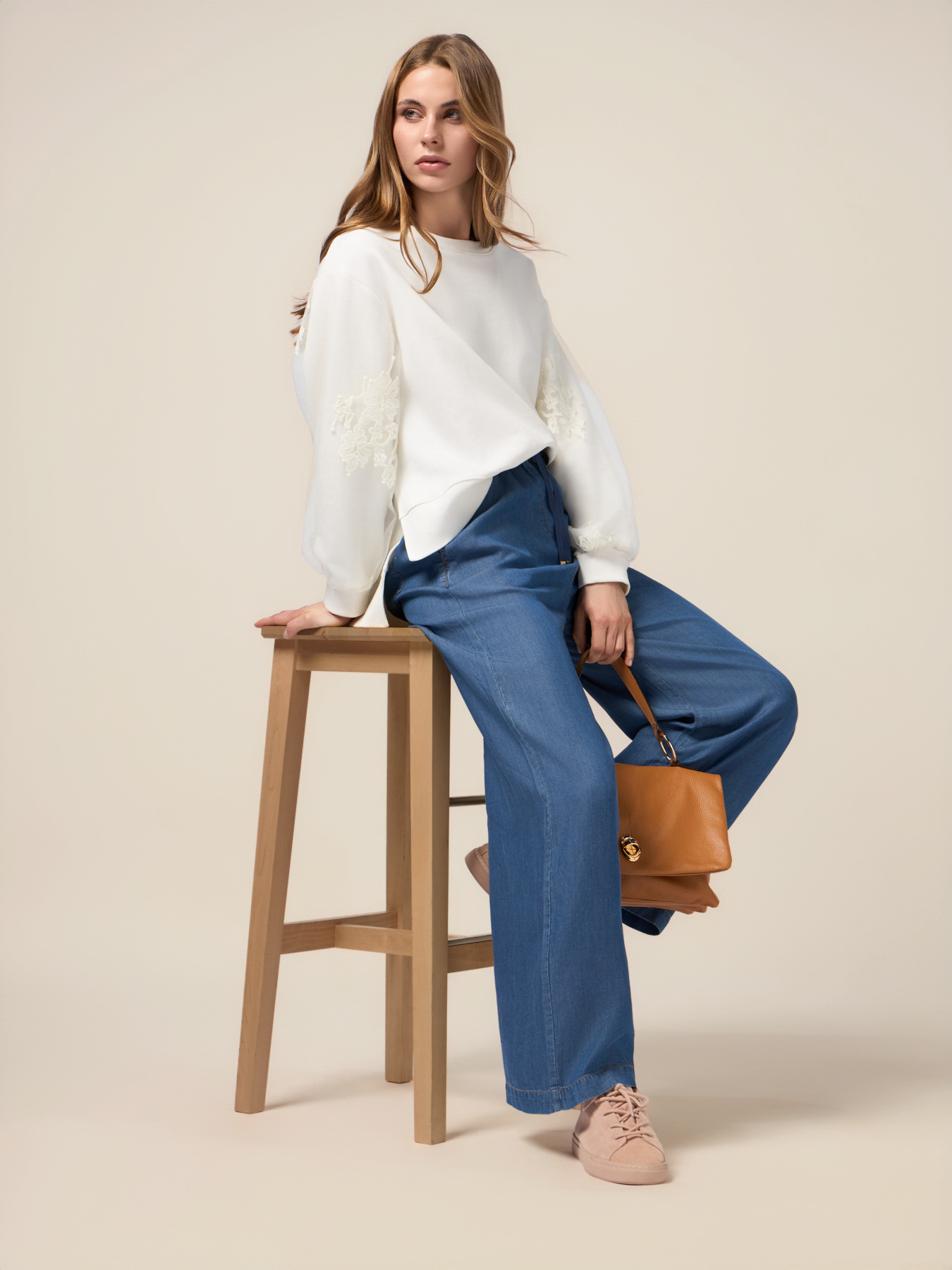 Pantalones palazzo de tencel efecto denim image number 0