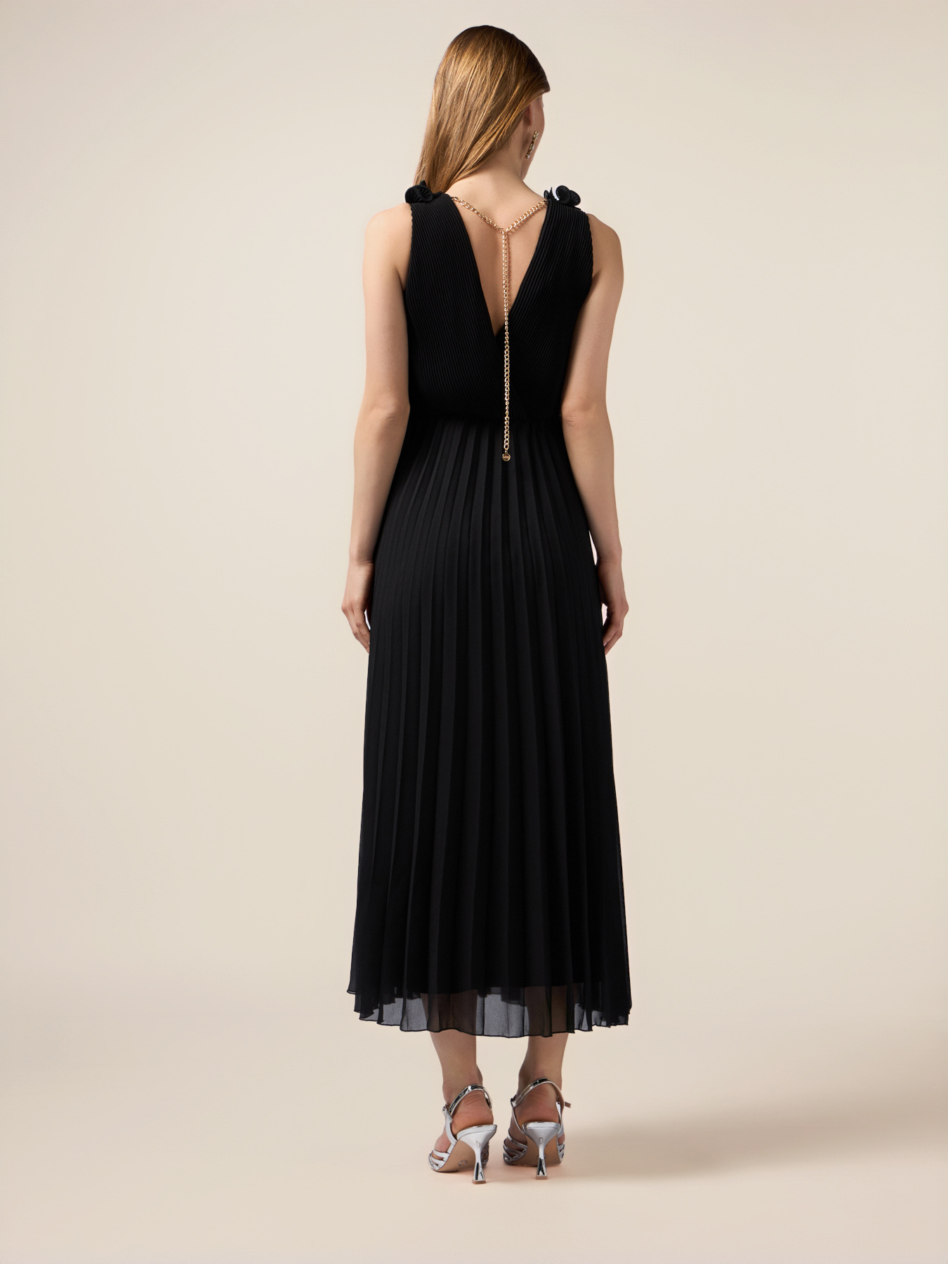 Long pleated dress with ruffle image number 1