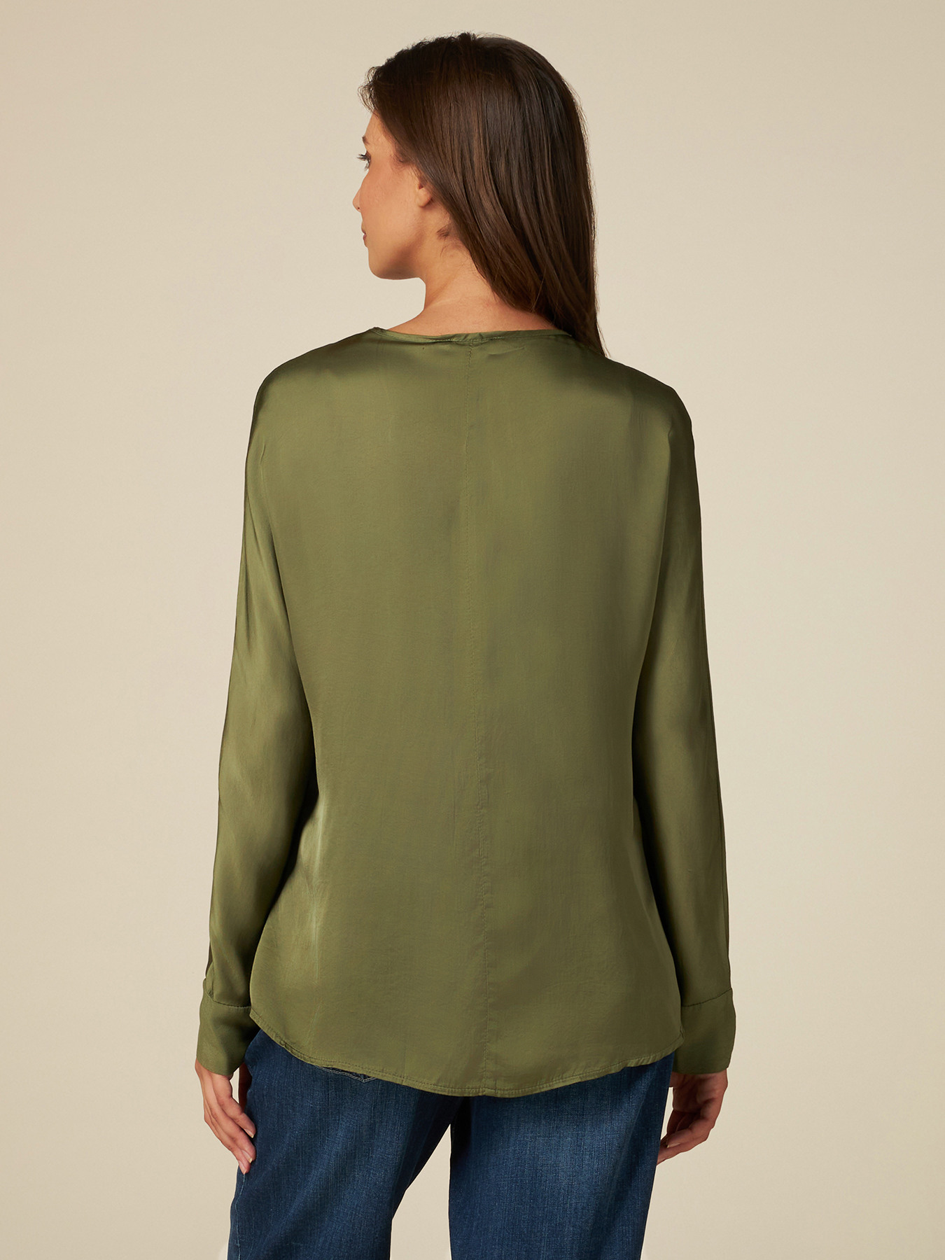 Blusa de manga larga de raso de viscosa image number 1