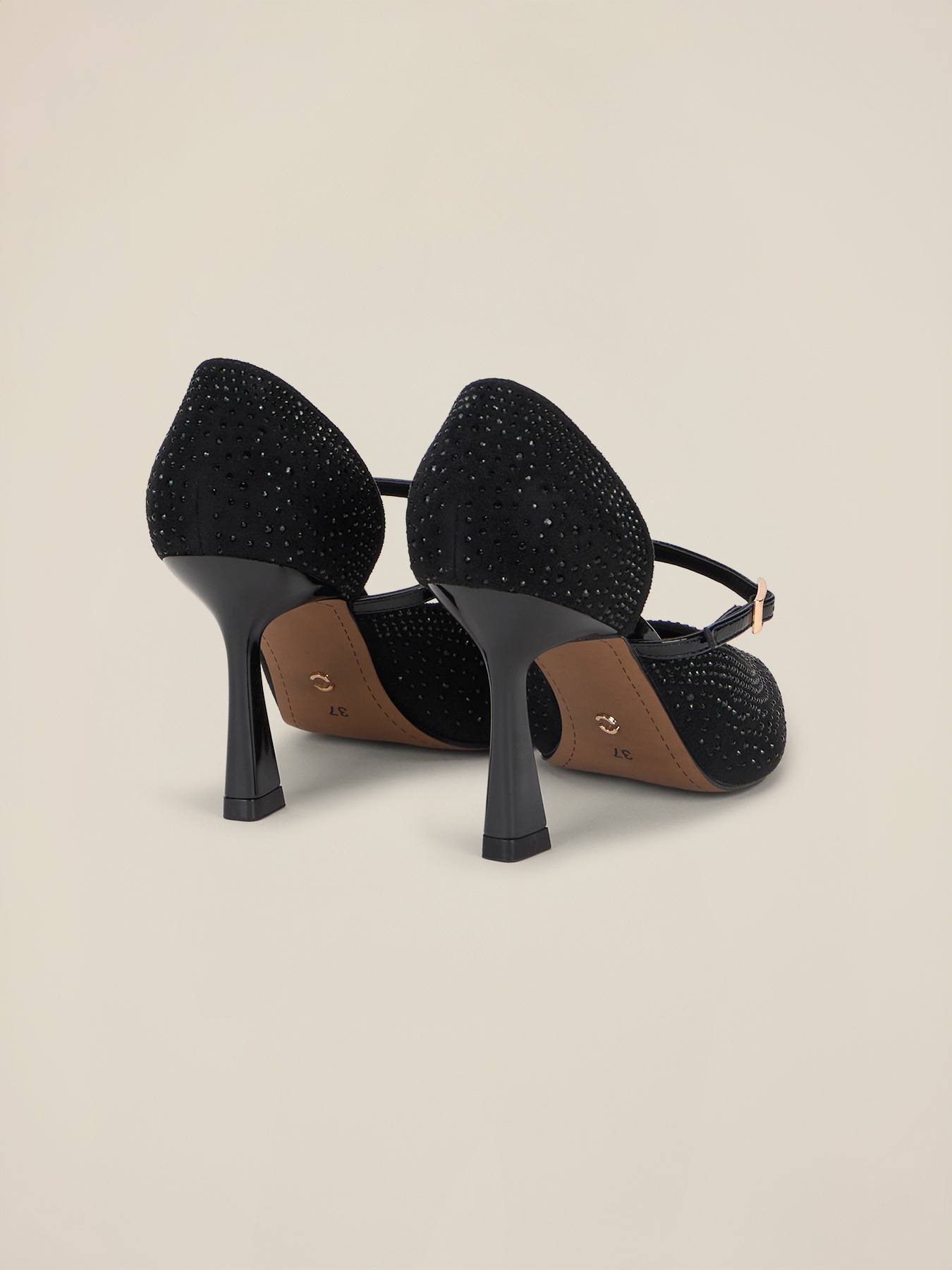 Pumps with appliqu&eacute;s and ankle strap image number 3