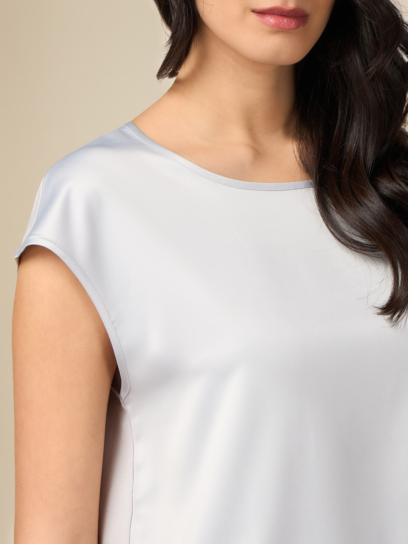Dual fabric T-shirt image number 2