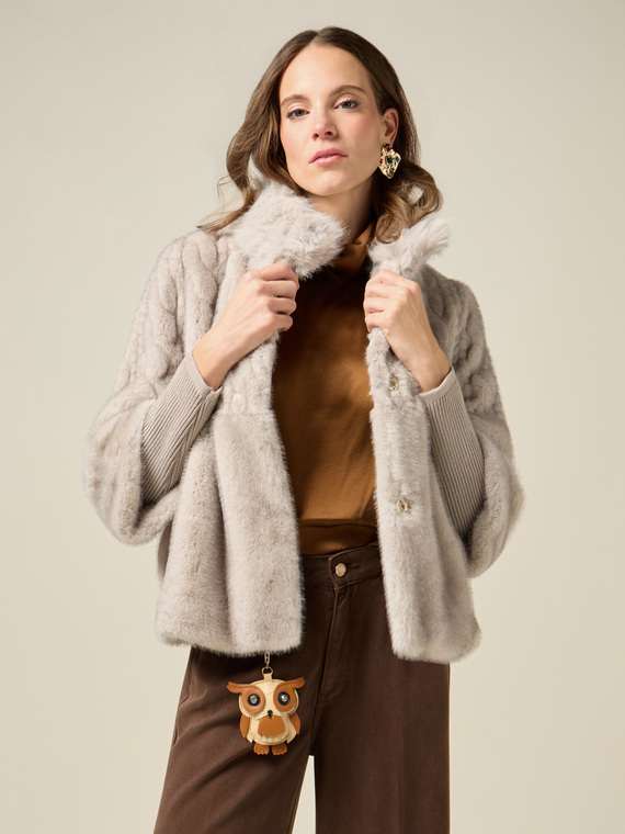 Jacke aus doppelt verarbeitetem Pl&uuml;schstoff