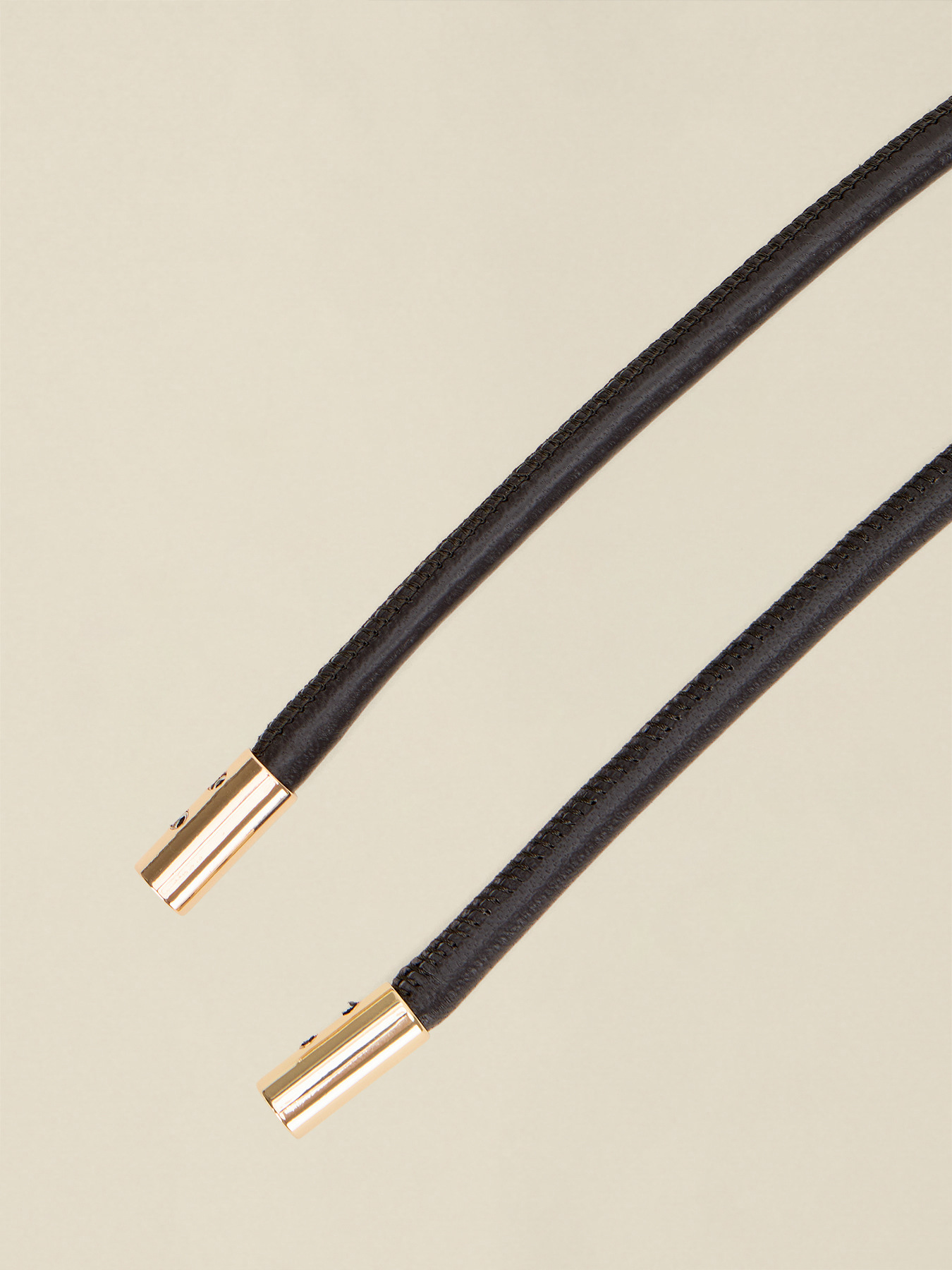 Tubular genuine leather belt image number 1