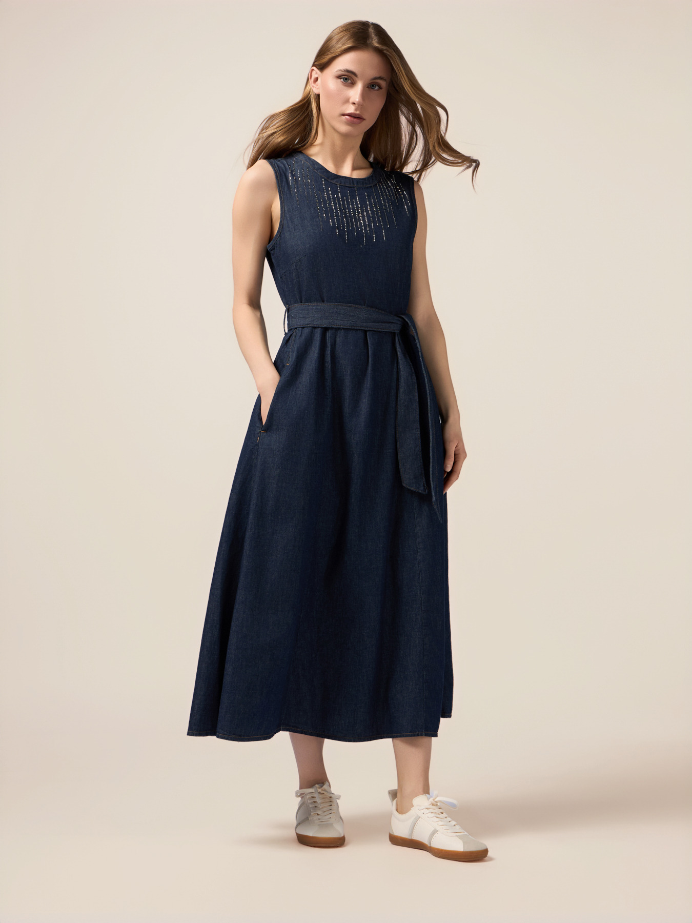 Rochie lungă din denim cu micro cristale image number 0