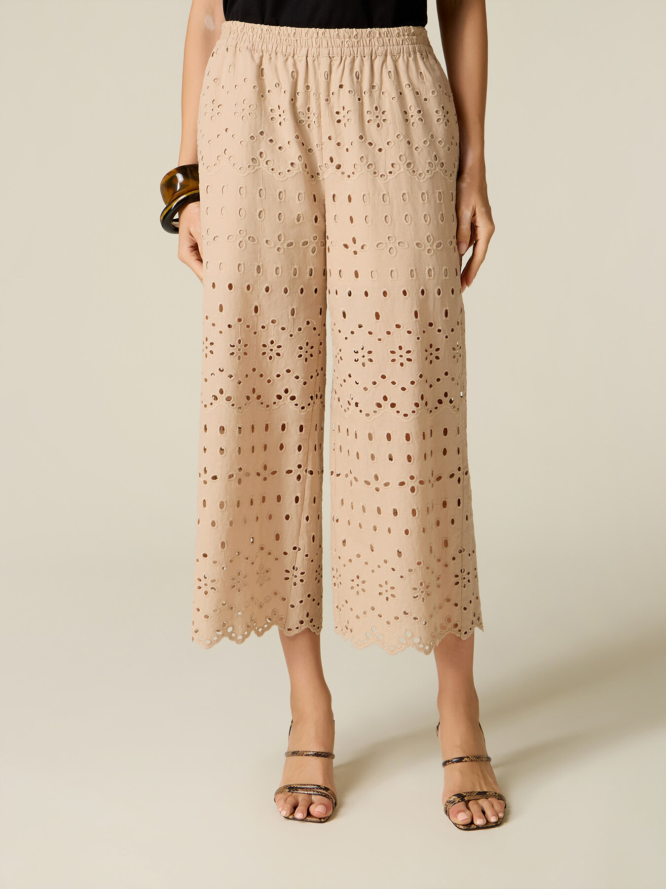 Cropped sangallo lace trousers image number 3