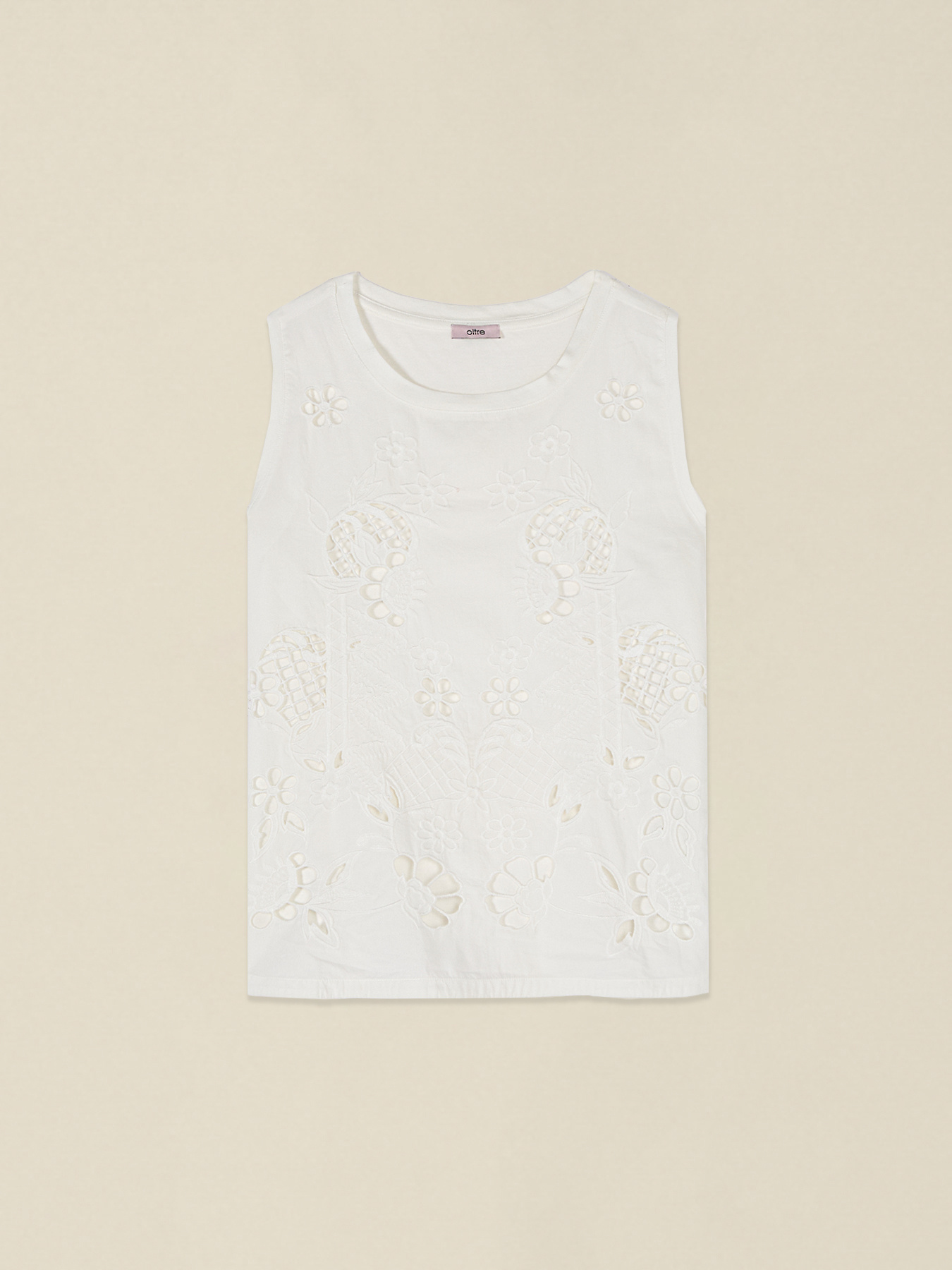 Top en coton avec broderies ajour&eacute;es image number 3
