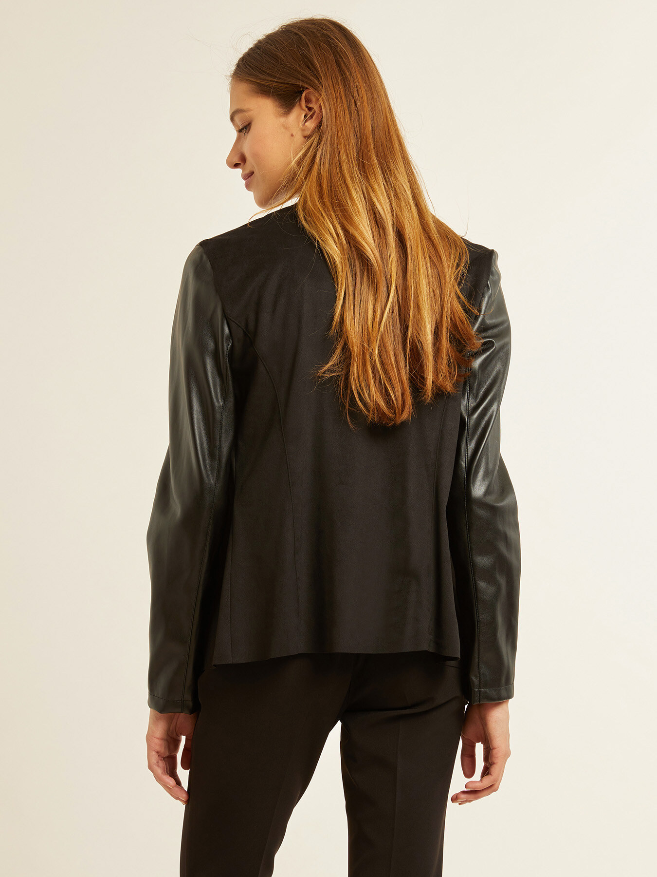 Veste bi-mati&egrave;re effet cuir image number 2
