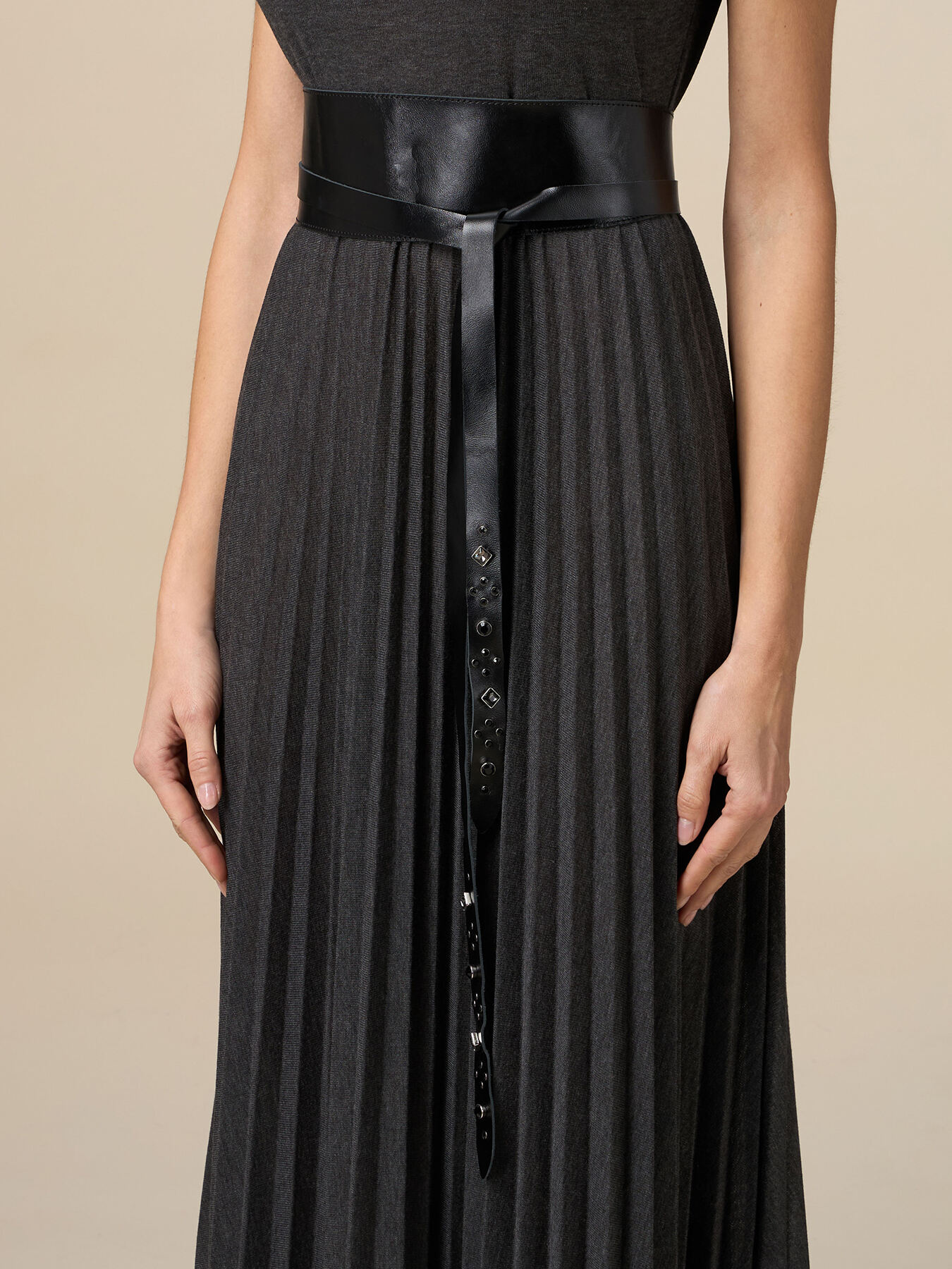 Ceinture en cuir v&eacute;ritable avec pierres image number 0