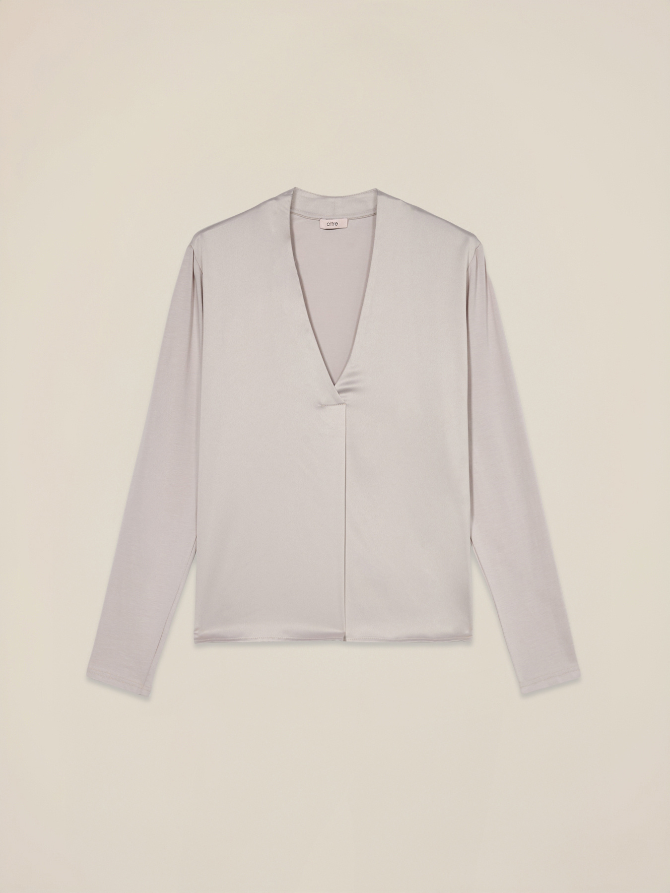 Two-material V-neck T-shirt image number 4