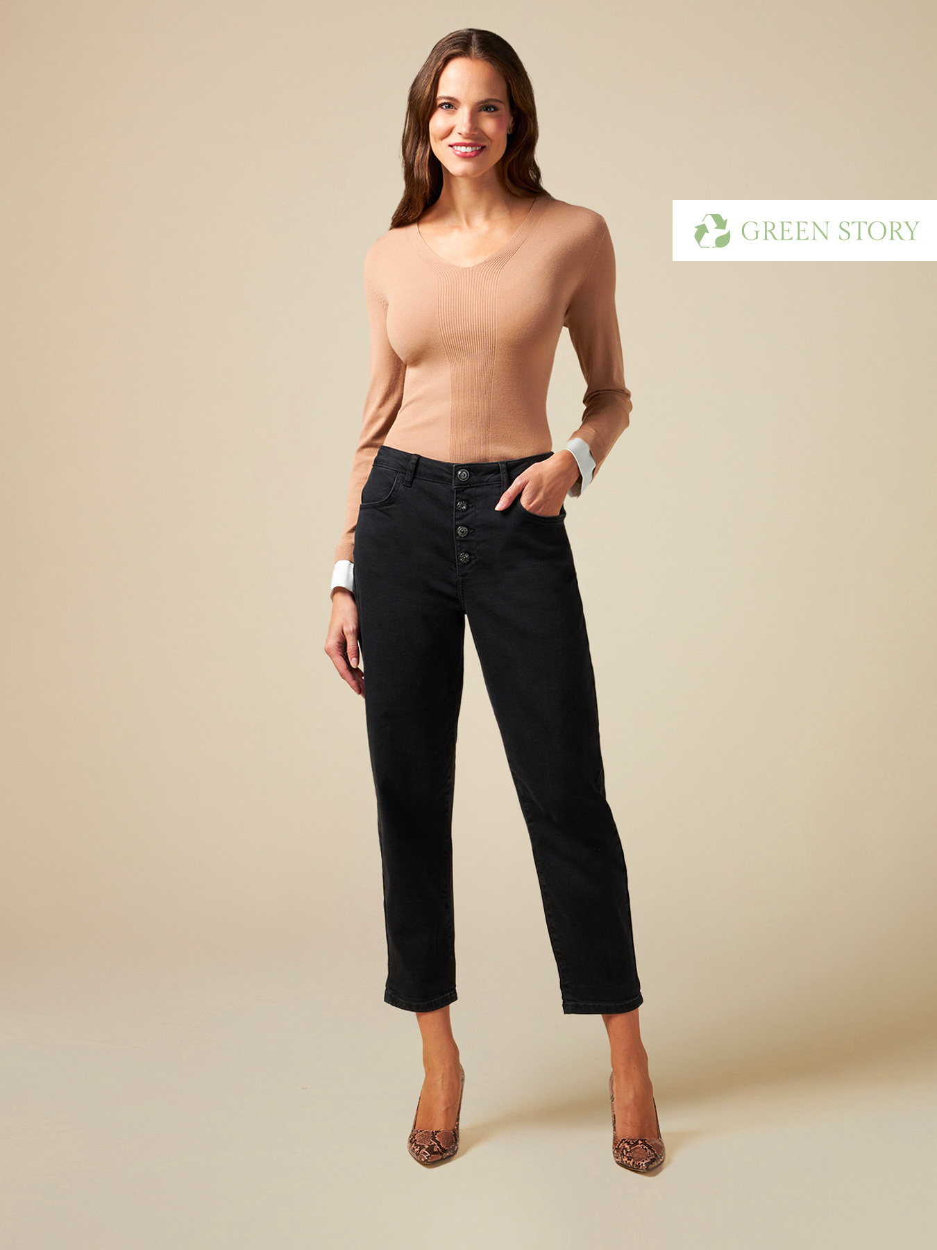 Umweltfreundliche schwarze Boyslim-Jeans image number 0