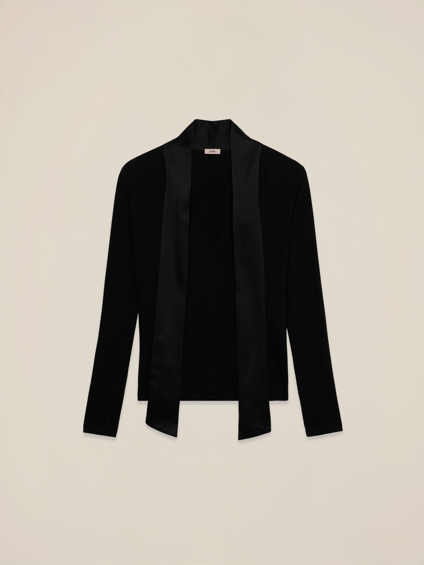 T-shirt with satin sash image number 3