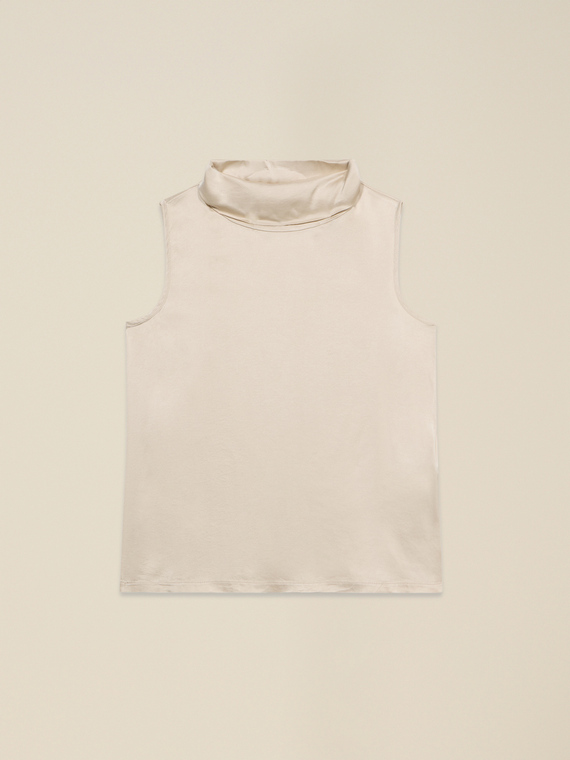 Satin-Top mit hohem Kragen