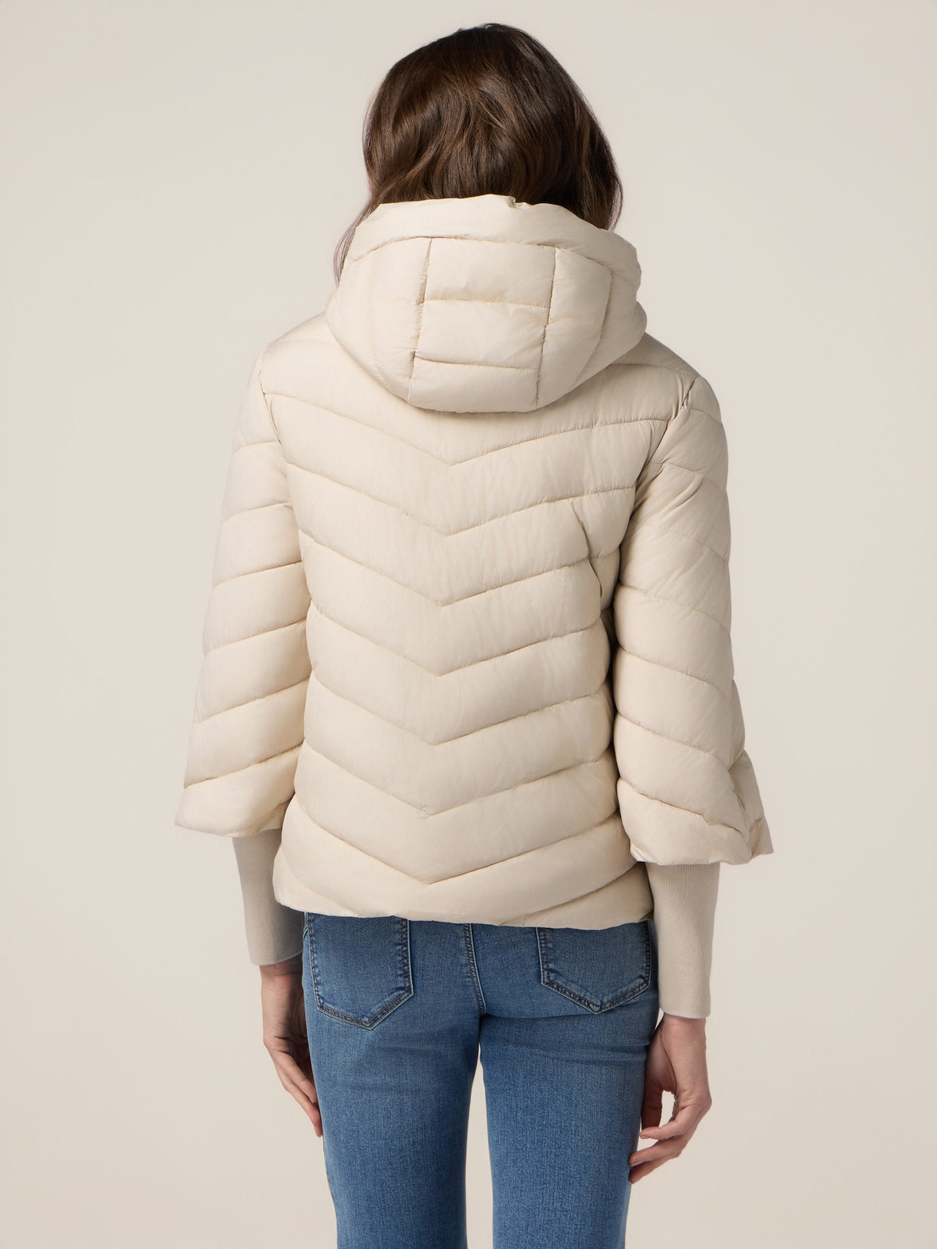 Geacă ușoară cu puf, cu glugă și manșete image number 1