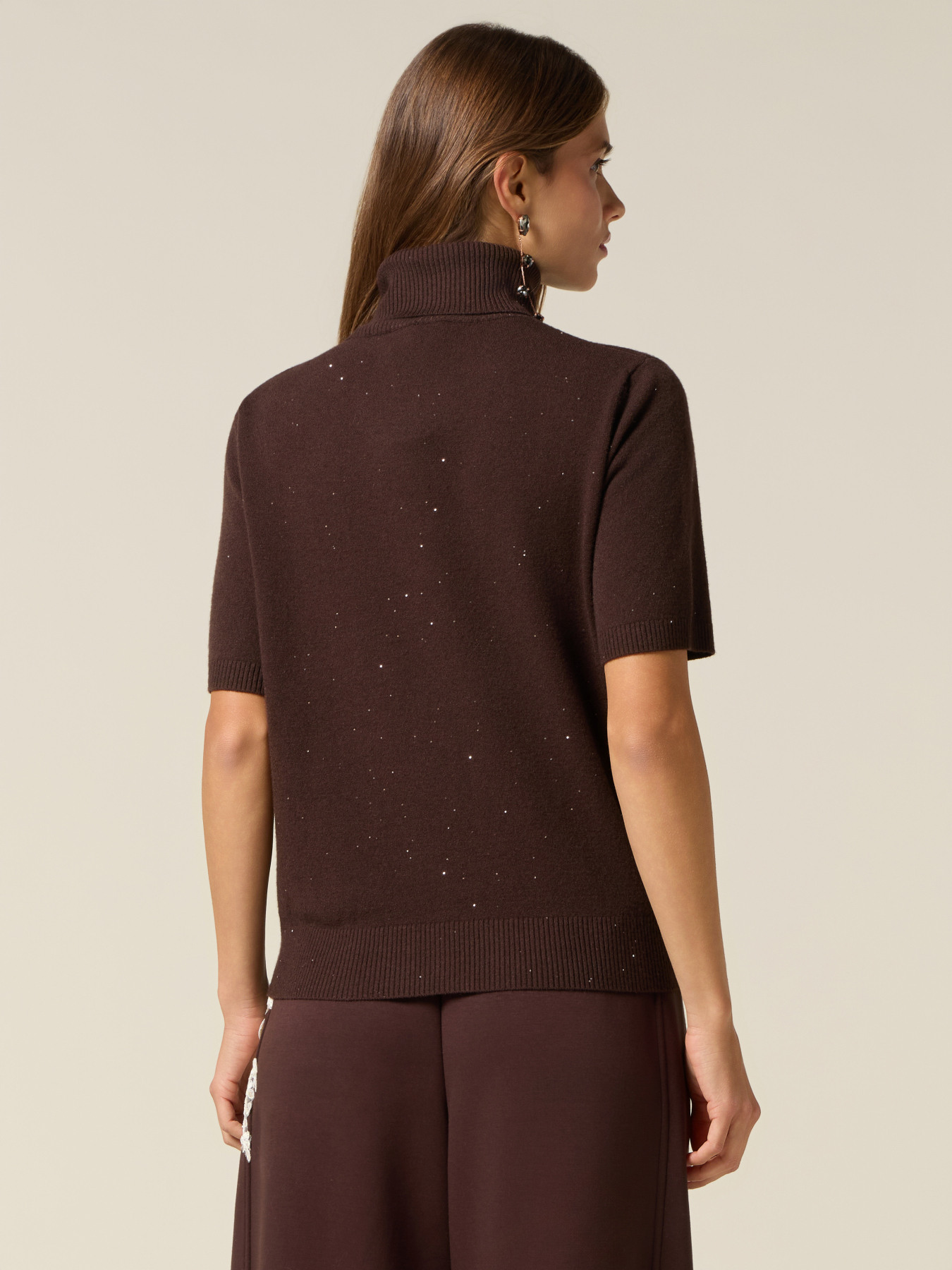 Short-sleeve turtleneck sweater image number 1