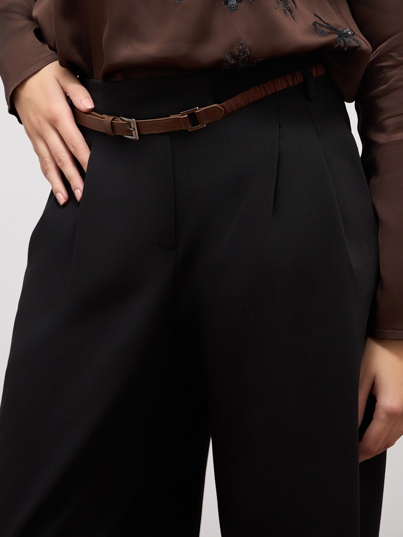 Thin belt with elastic part image number 0