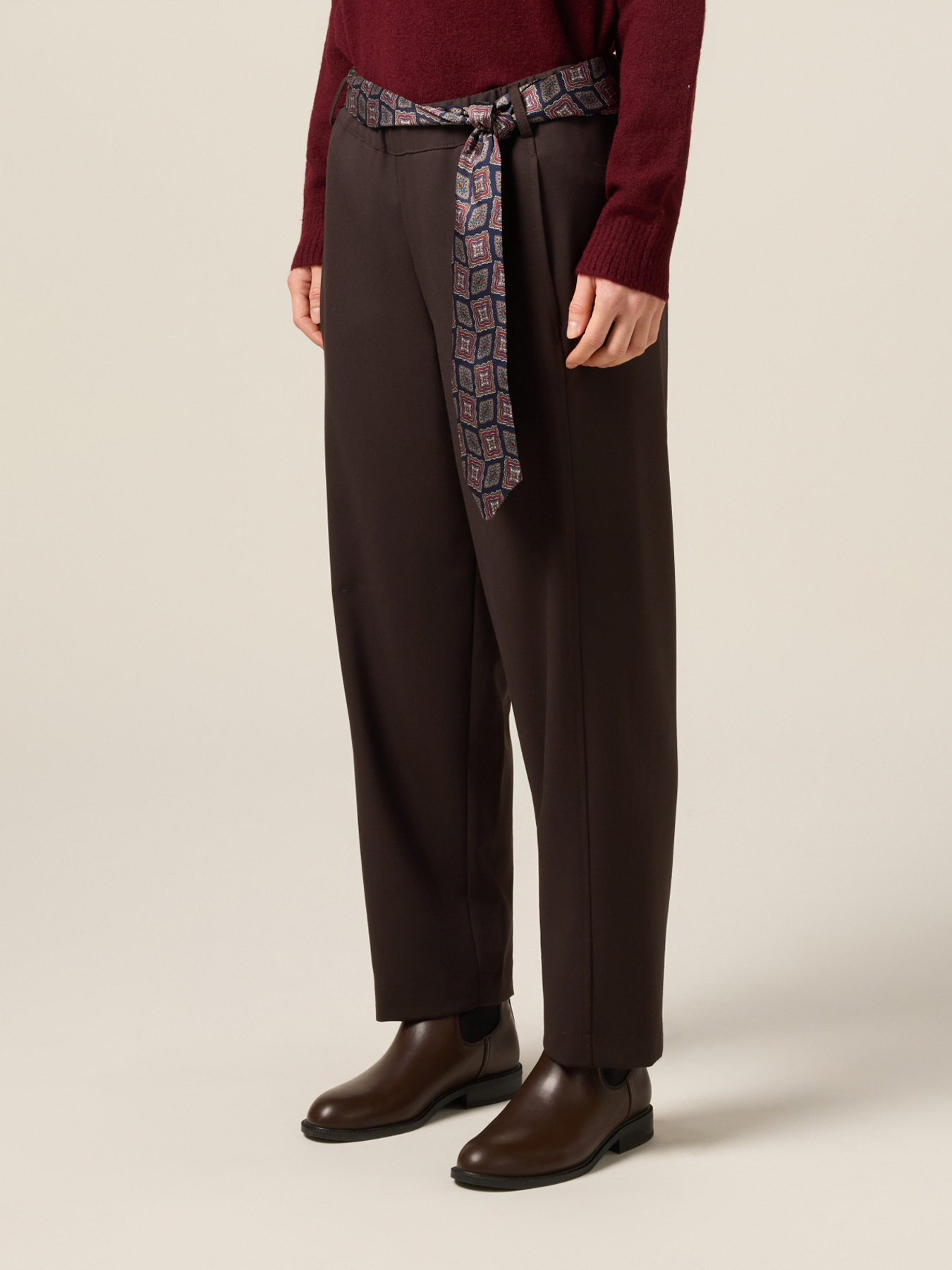 Pantalon avec ceinture &agrave; nouer image number 3