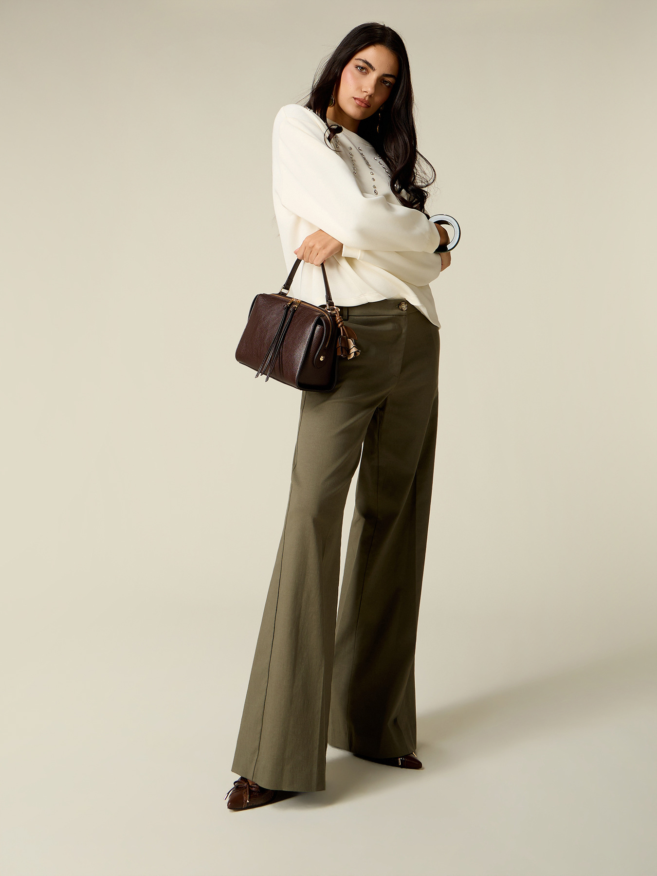 Wide-leg trousers in cotton blend twill image number 0