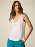 Top in viscosa con scollo a V image number 0