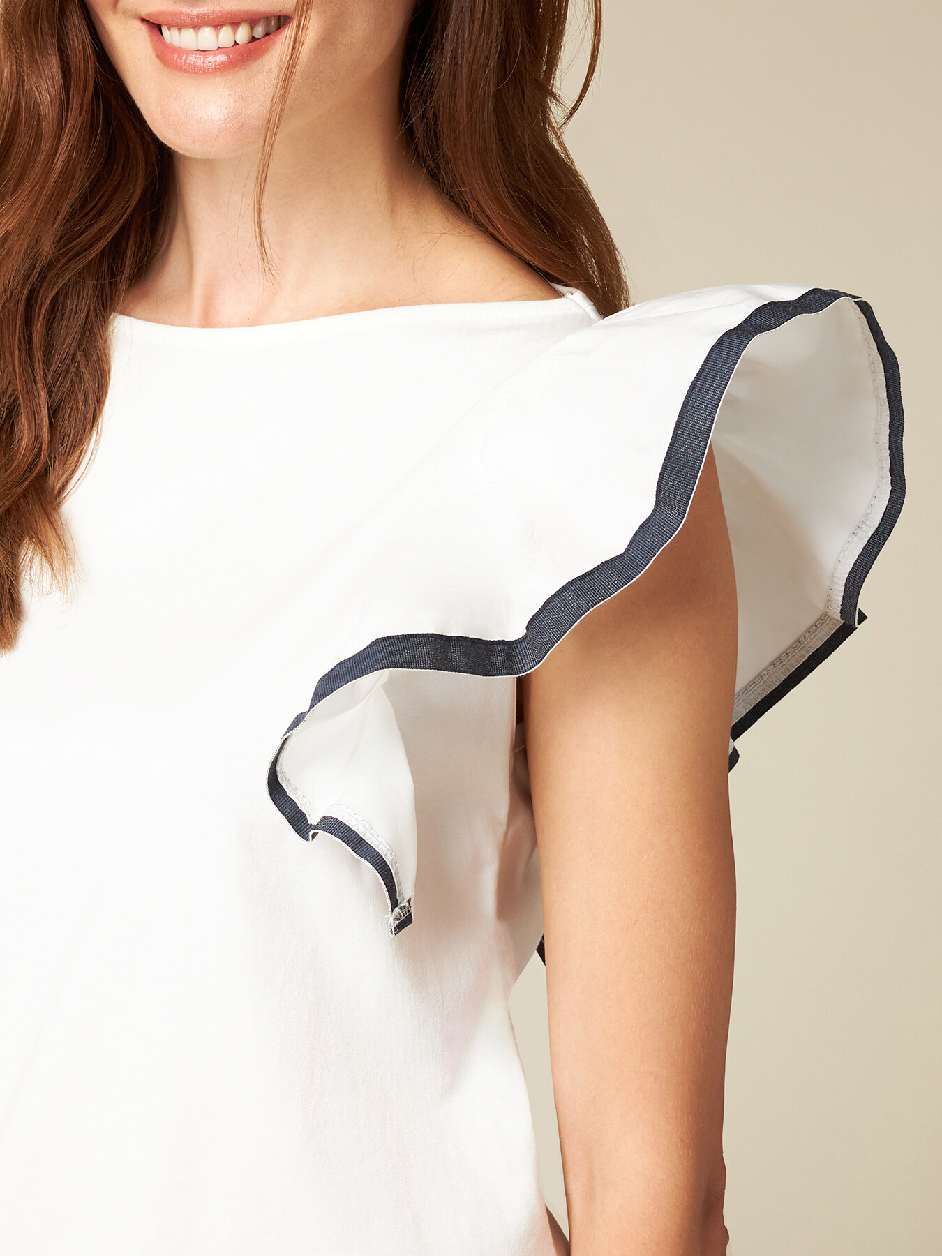 Camiseta con volante image number 2