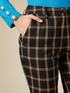 Pantalones pitillo de cuadros image number 2