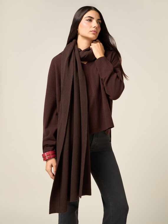 Maxi scarf in viscose blend knit