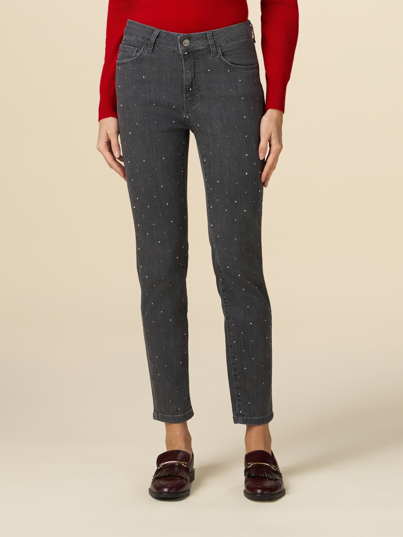 Jean skinny gris avec cabochons image number 3