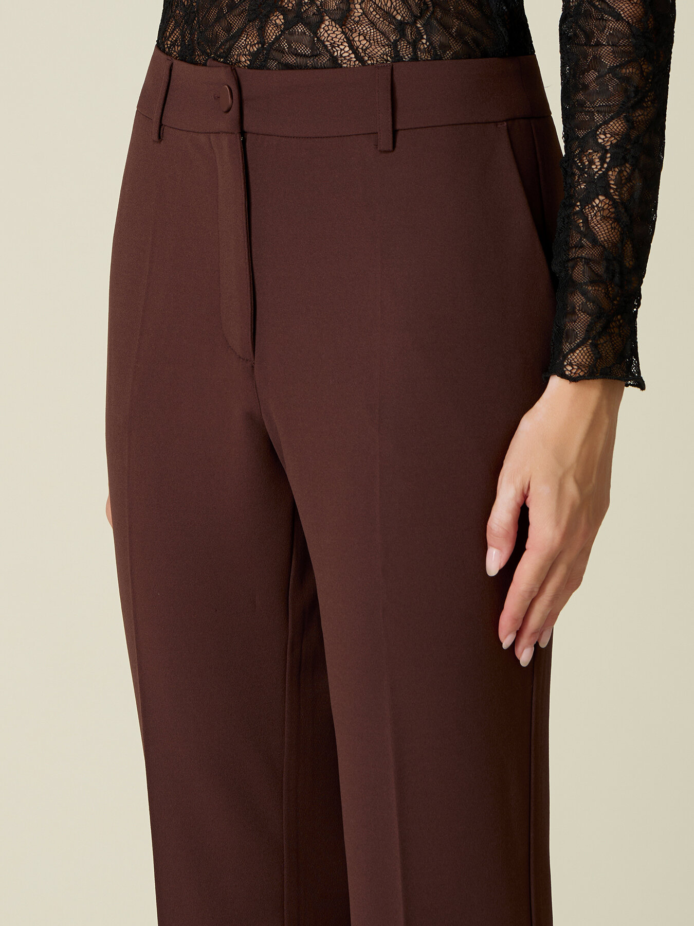 Cropped-Hose aus Cr&ecirc;pe-Stoff image number 2