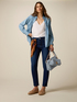 Jeans mit dekorativen Nieten image number 0