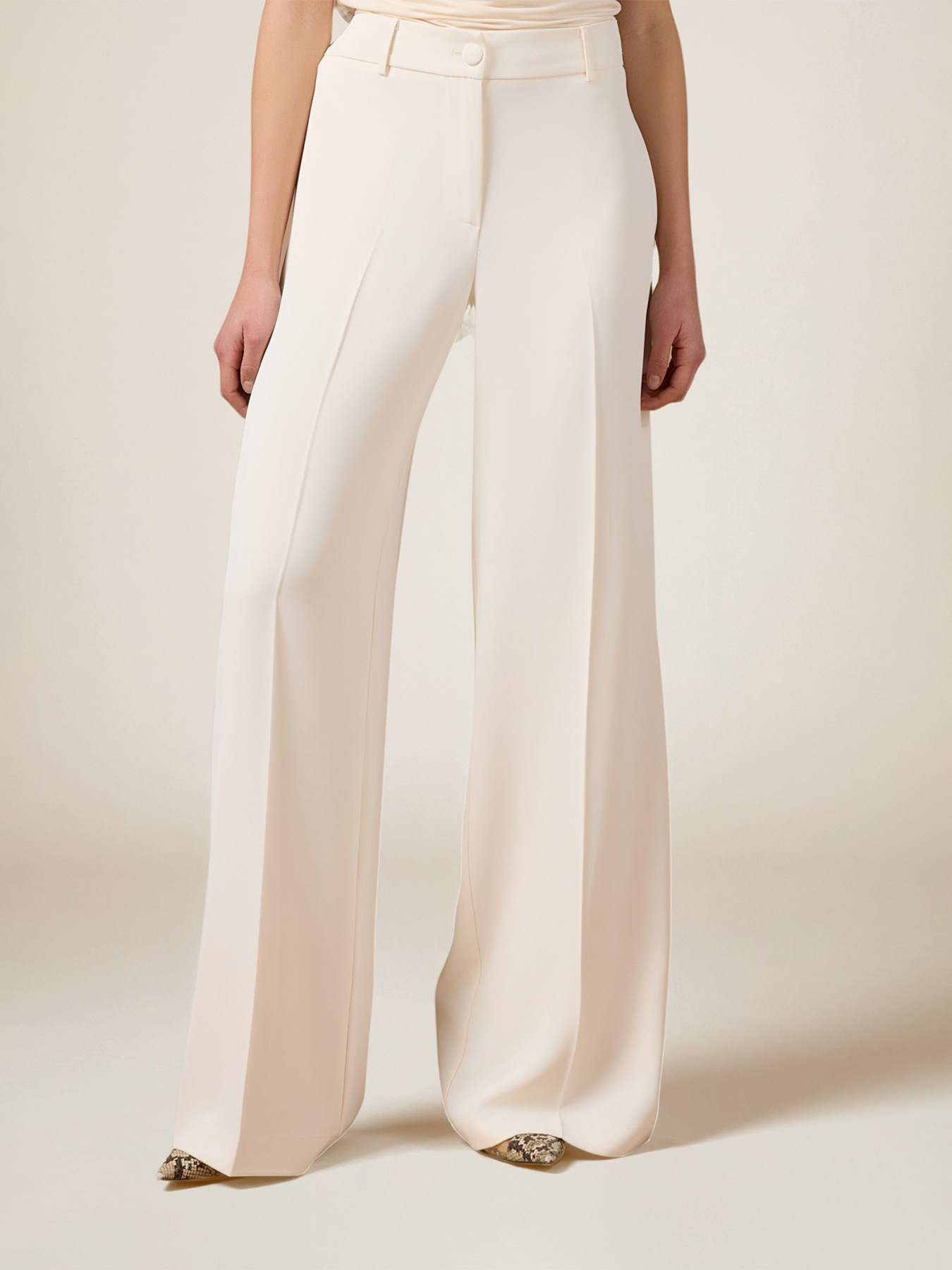 Pantaloni palazzo in tessuto cr&ecirc;pe image number 4