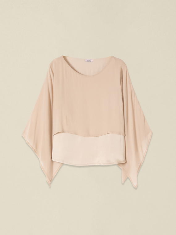 Bluse aus zwei Materialien mit &Uuml;berlagerung