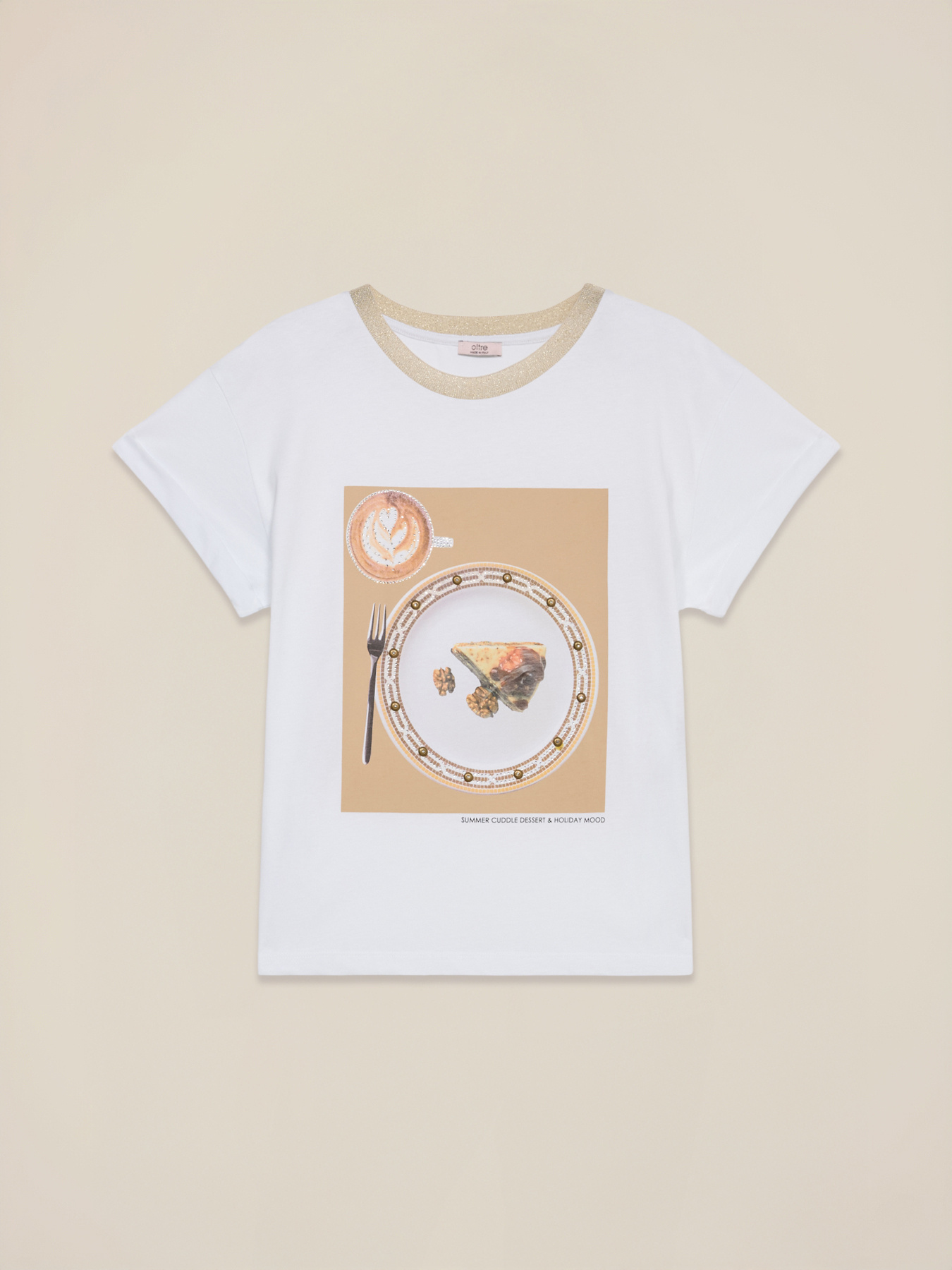 Camiseta con estampado y aplicaciones image number 3