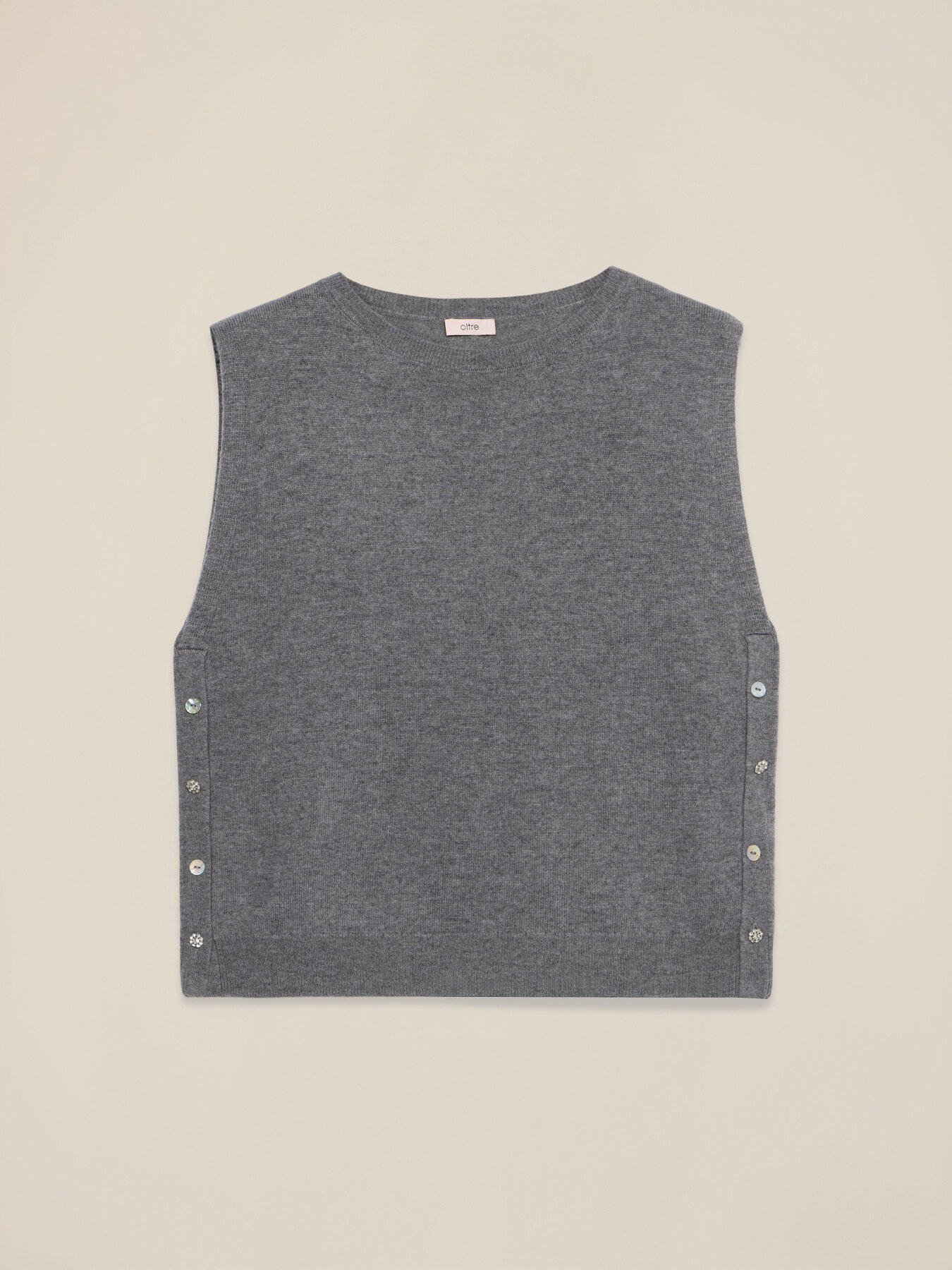 Wool and cashmere cardigan with buttons image number 3