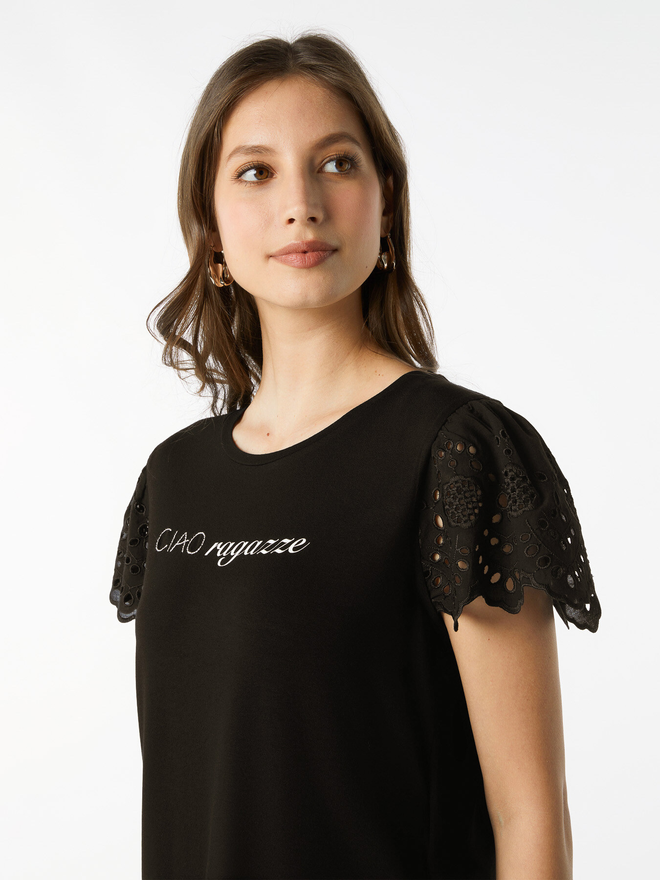 T-shirt avec inscription et manches en broderie anglaise image number 2