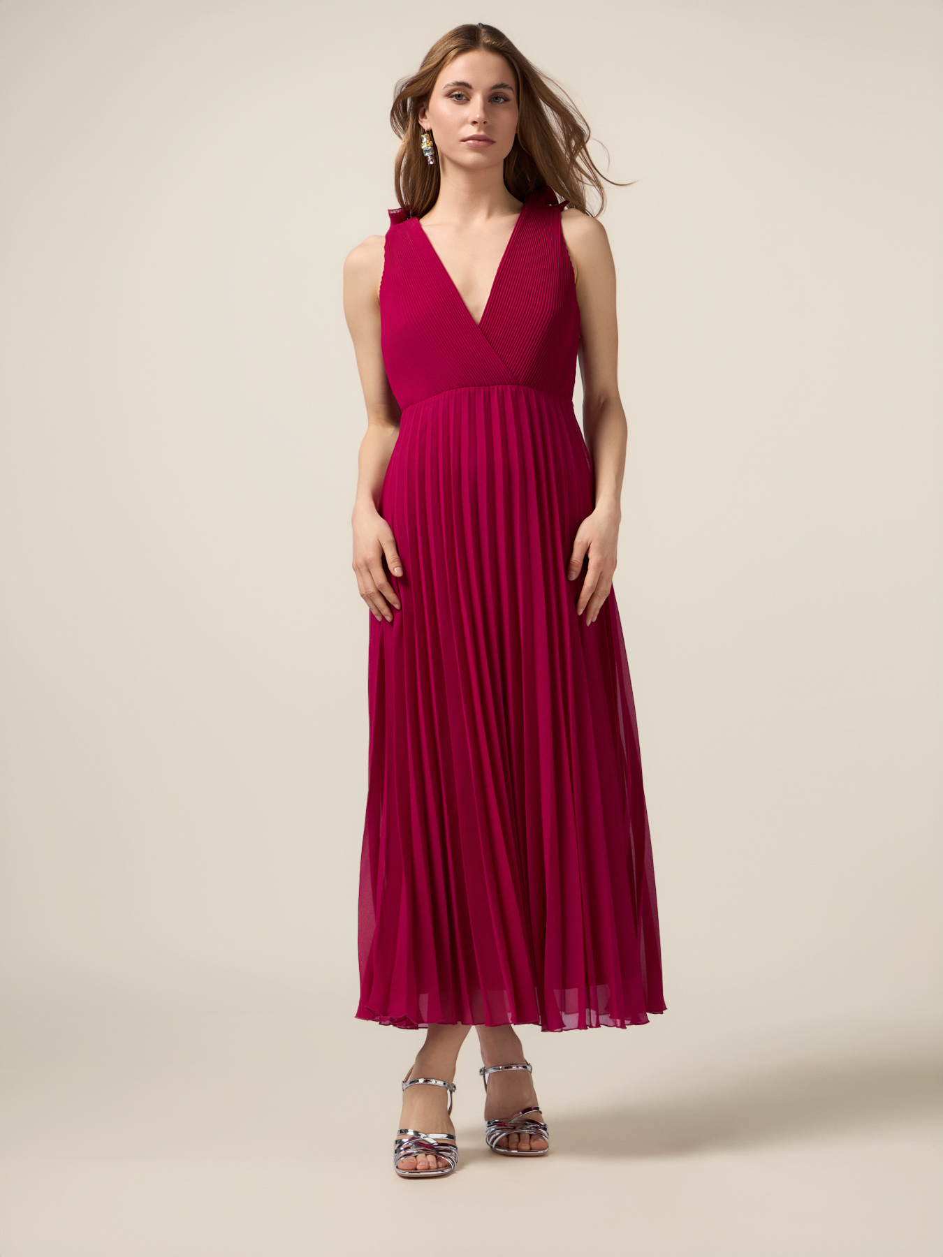 Langes Plissee-Kleid mit R&uuml;schen image number 0