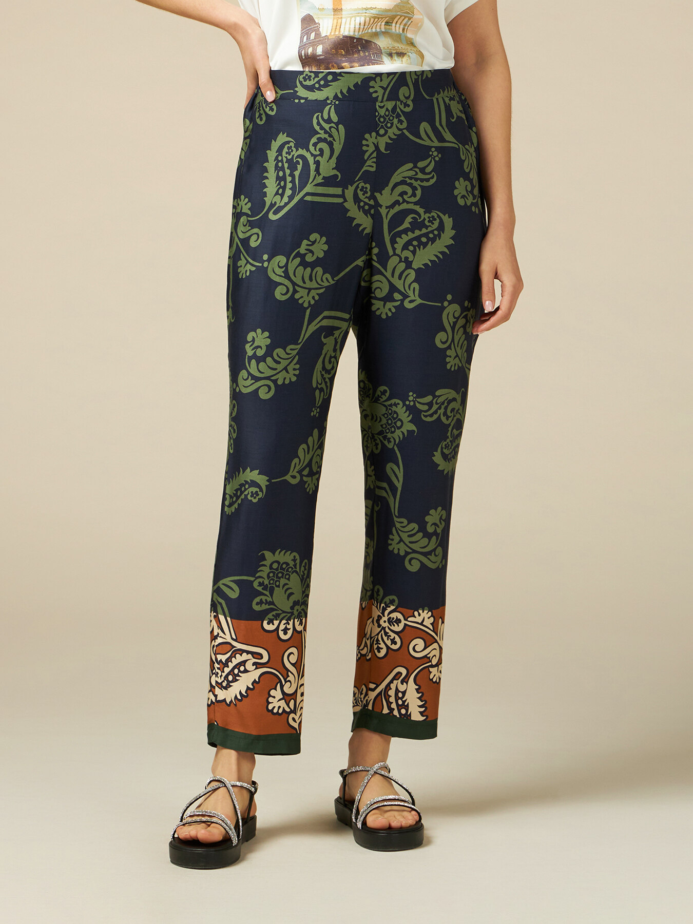 Patterned viscose joggers image number 3