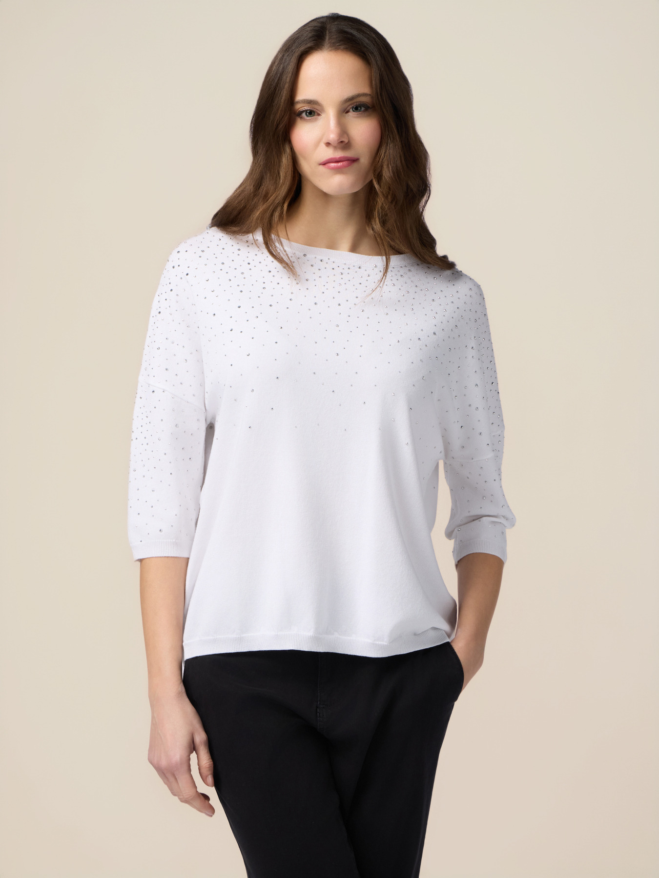 Pull avec une pluie de petits clous/strass image number 0