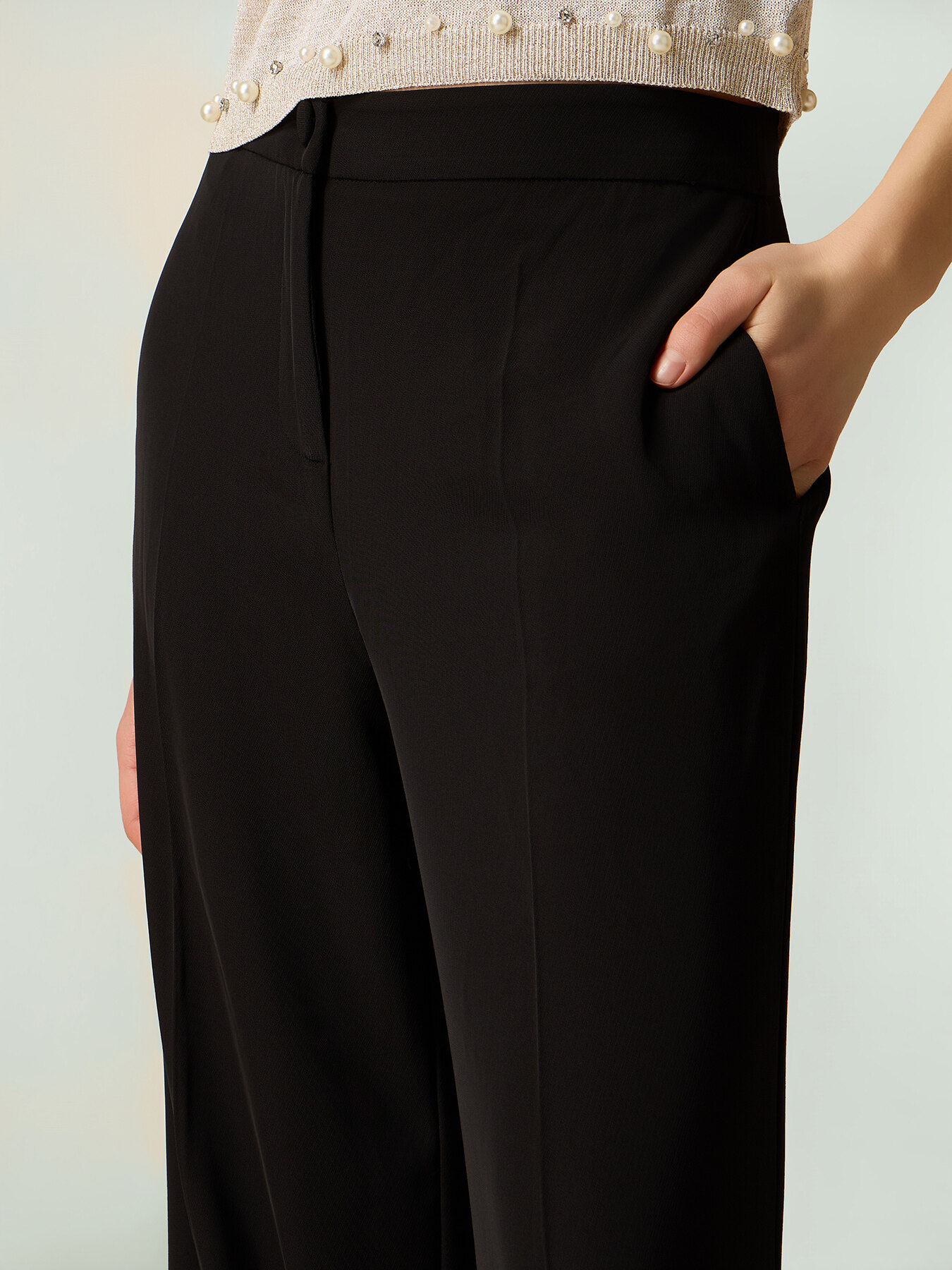 Pantalon palazzo en tissu cr&ecirc;pe image number 2