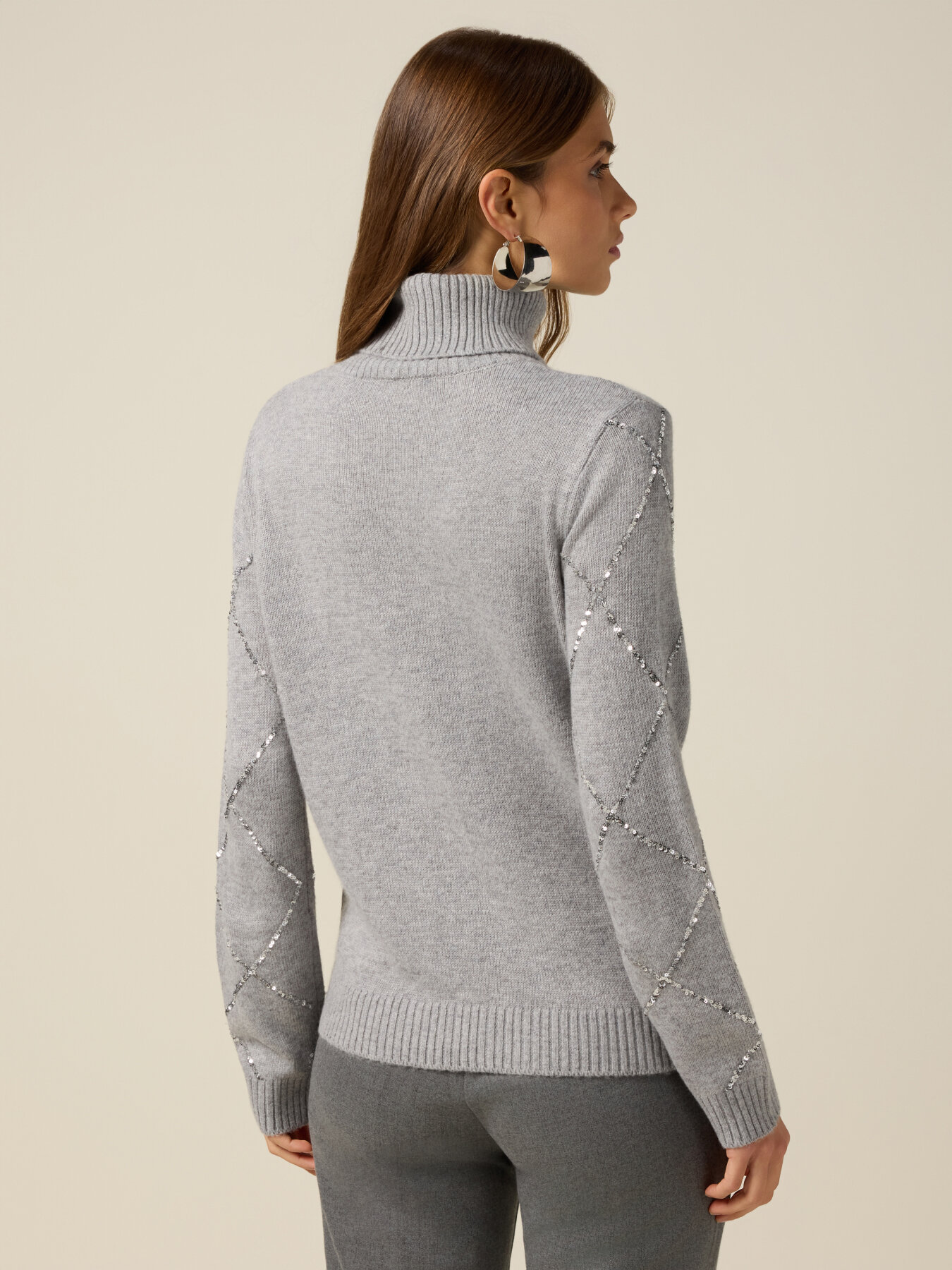 Mixed cashmere turtleneck with sequins image number 1
