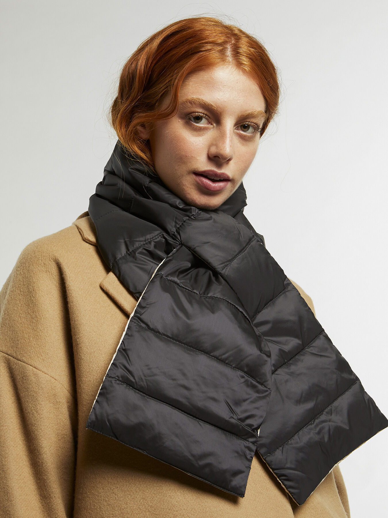 Down scarf image number 2