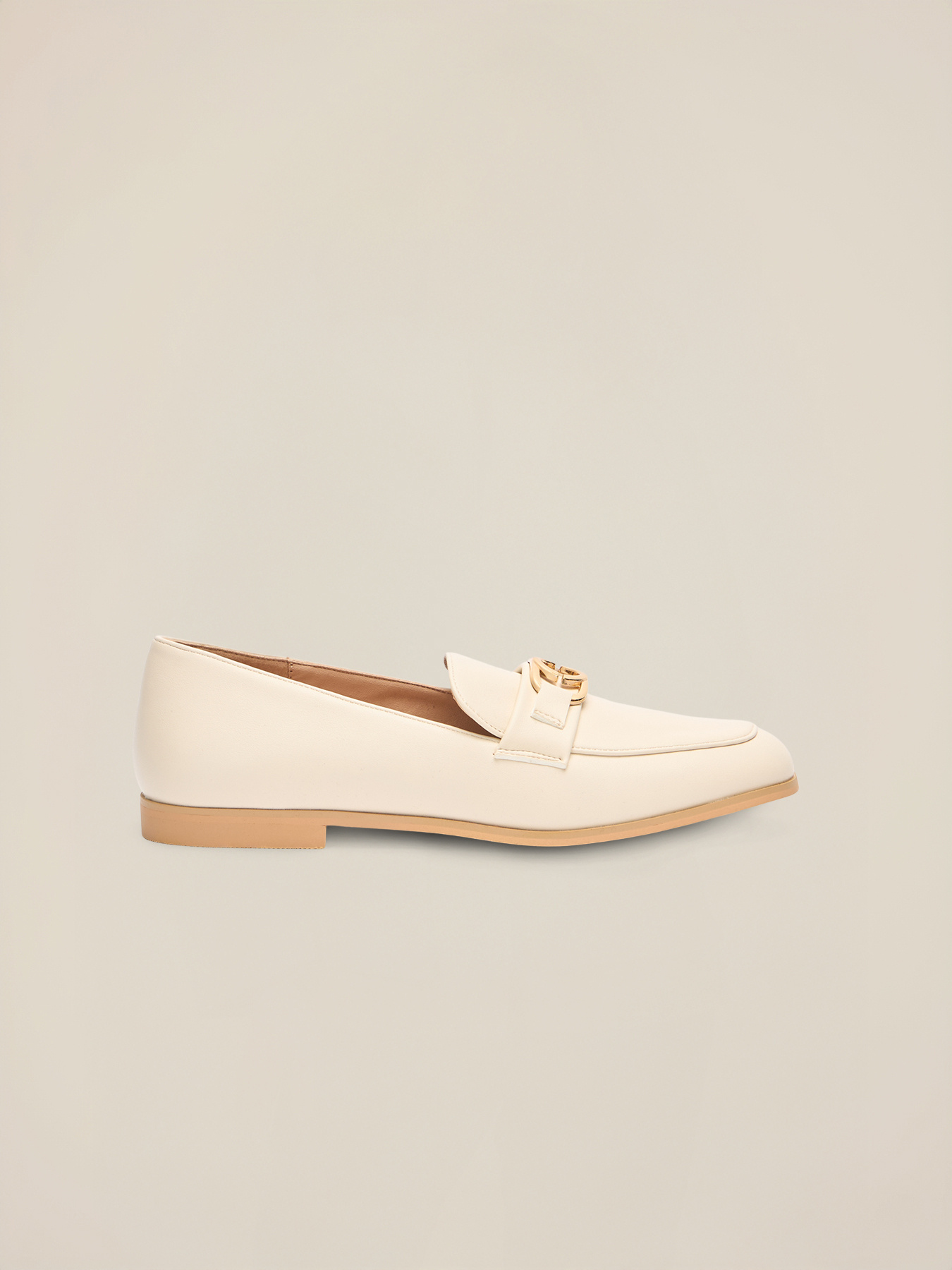 Mocasines con hebilla image number 2