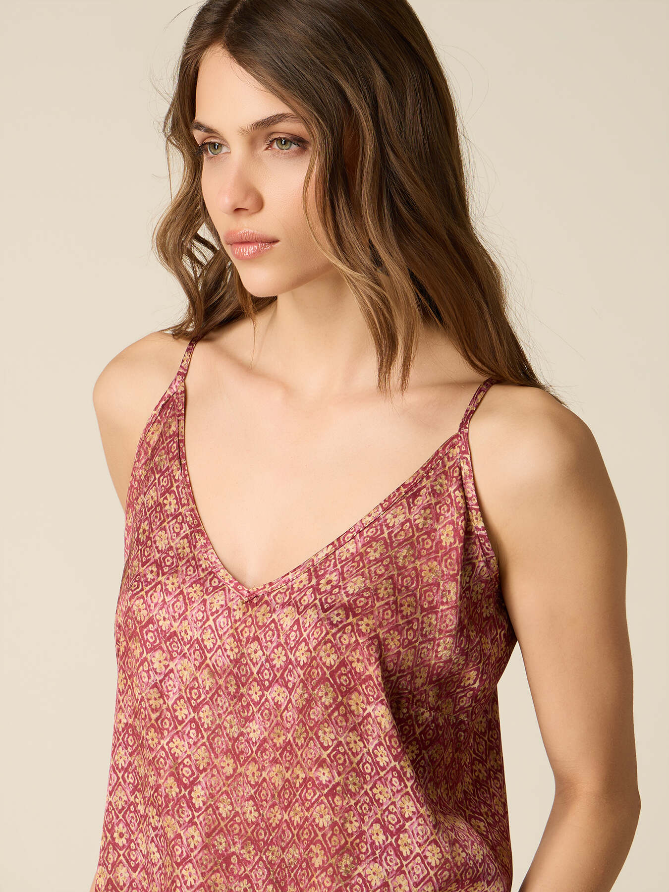 Patterned viscose satin top image number 2