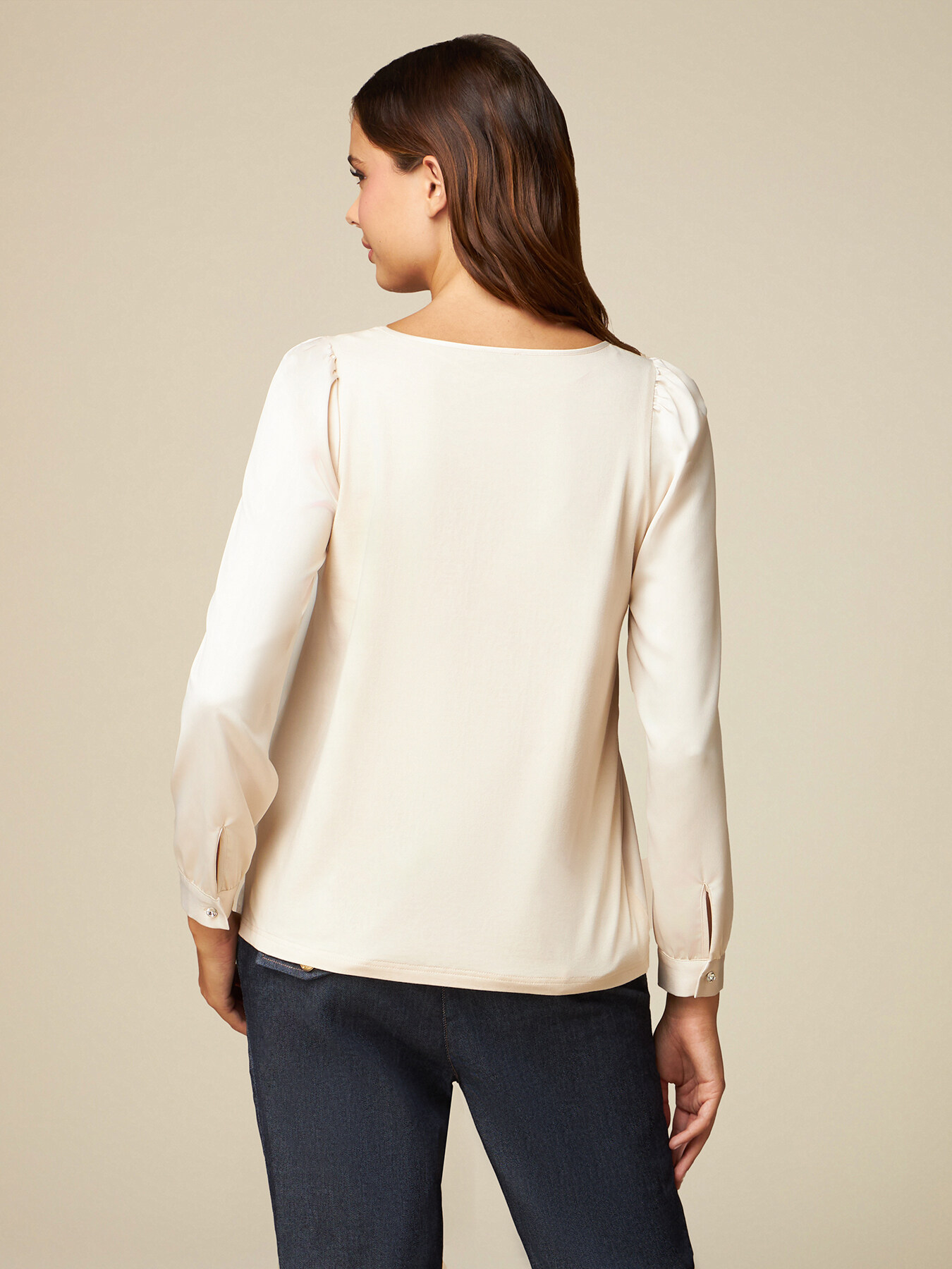 Camiseta bimateria con mangas abullonadas image number 1