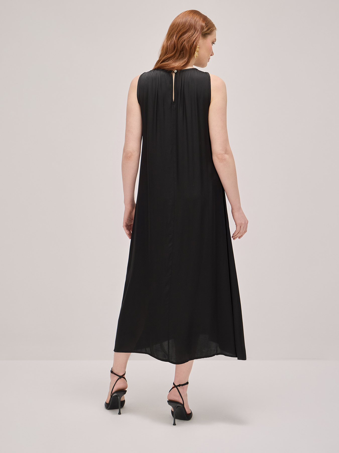 Langes Kleid aus Viskose-Satin image number 1