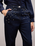 Jeans mit eingefassten Crystal-Steinen image number 3