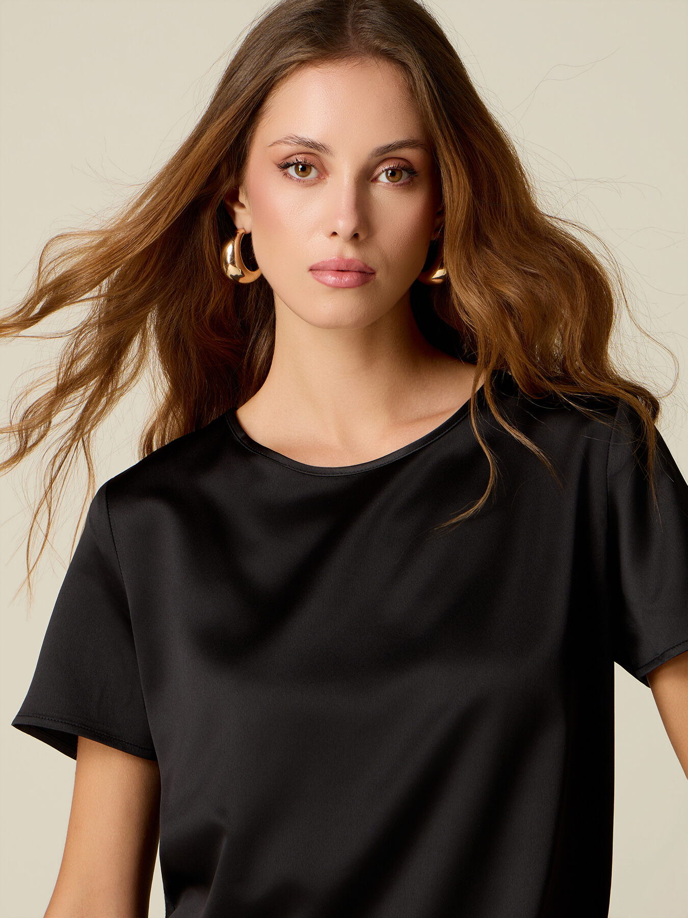 Two-material T-shirt image number 2