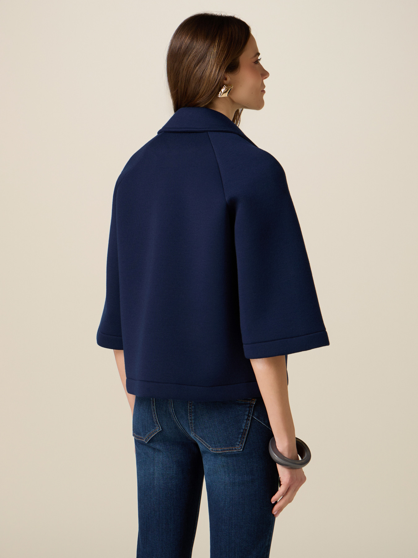 Cape in scuba with flower brooch image number 1