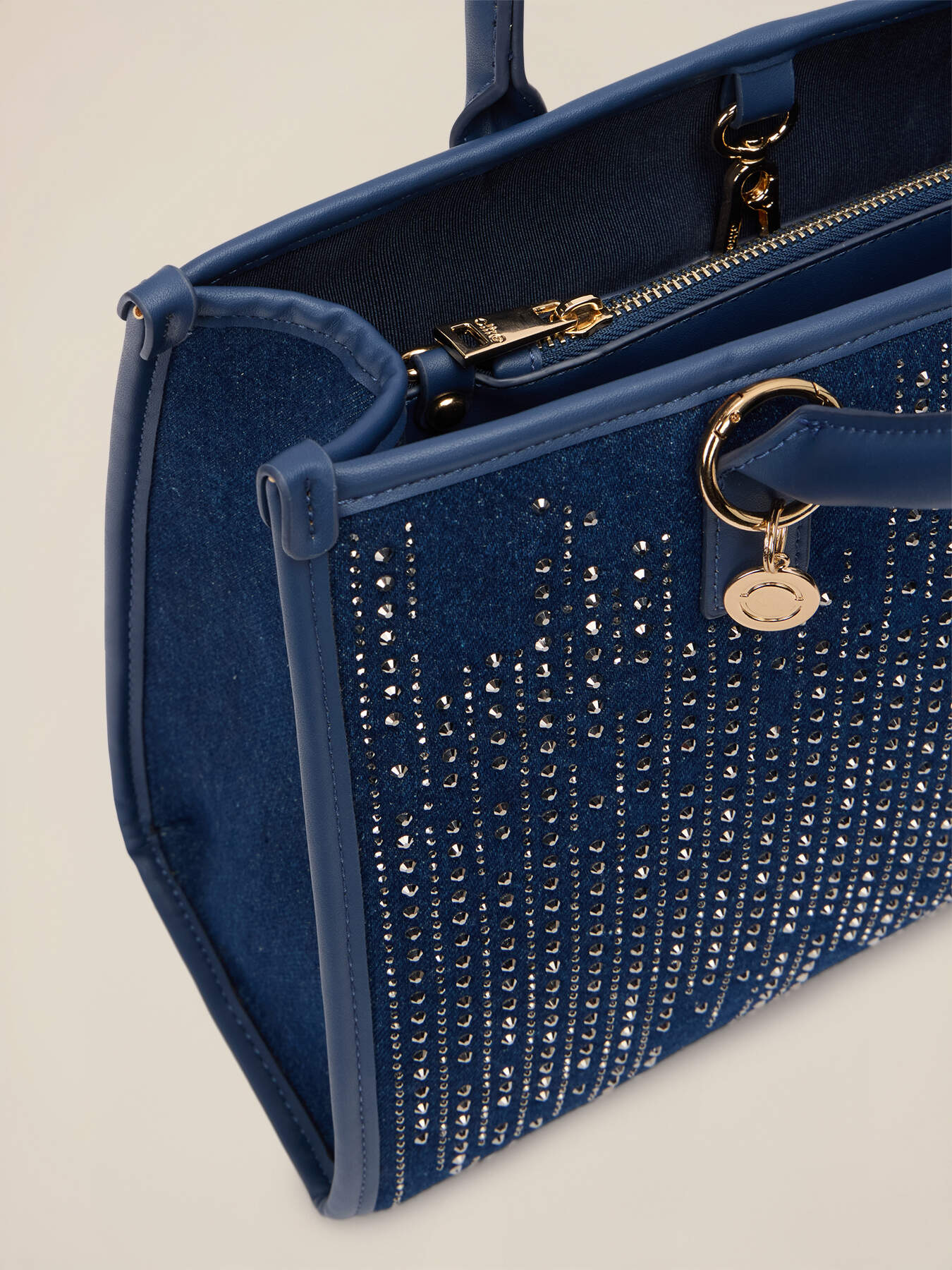 Borsa bauletto con cristalli image number 4