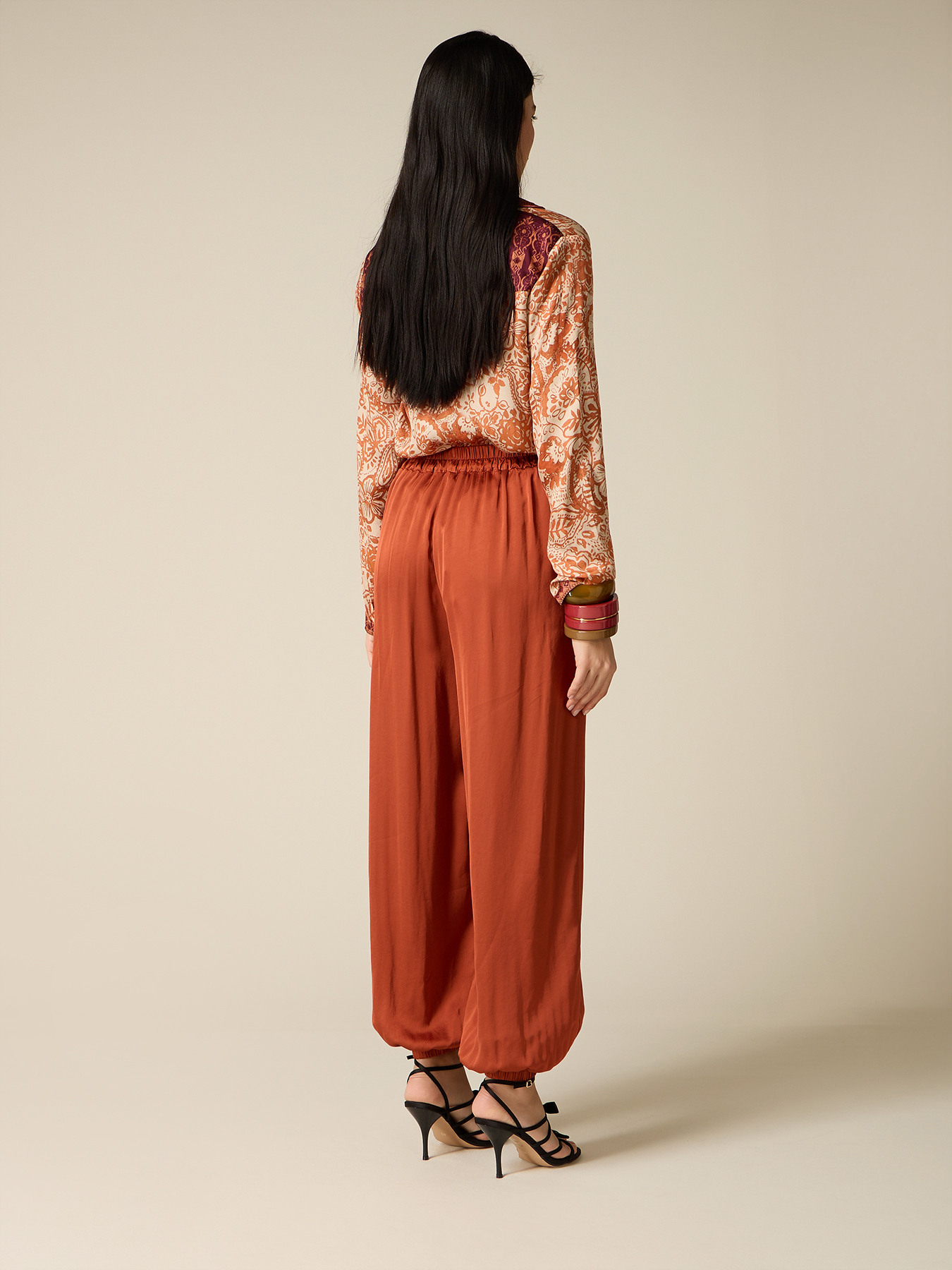 Satinhose mit Gummizug am Beinabschluss image number 2